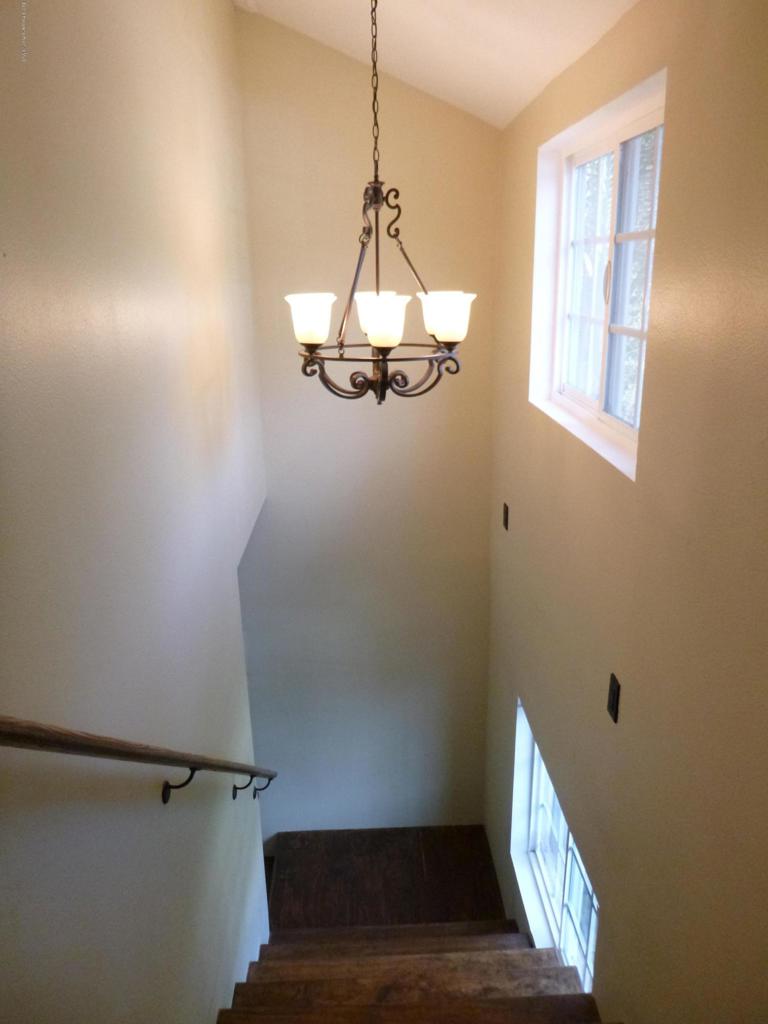 770 W Altadena Drive