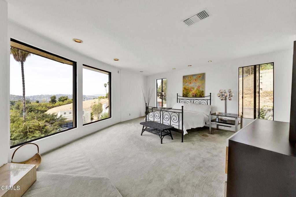1742 Hill Drive