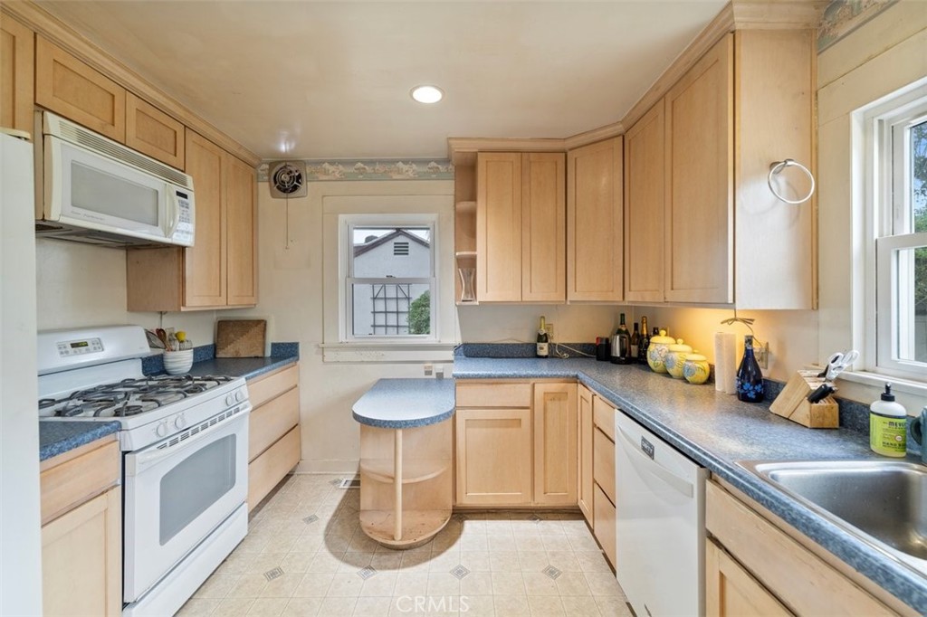 507 N Huntington Avenue