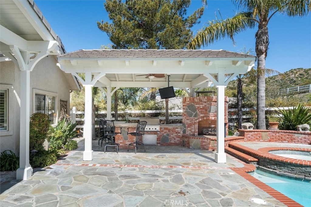 15263 Saddleback Road