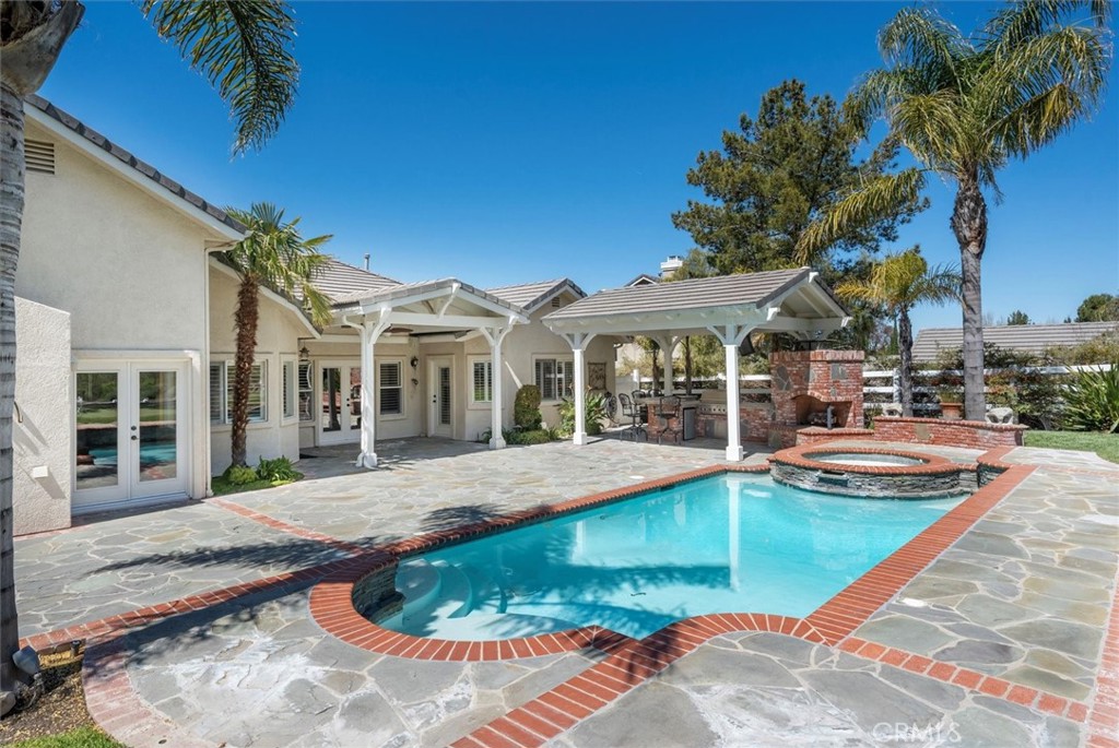 15263 Saddleback Road