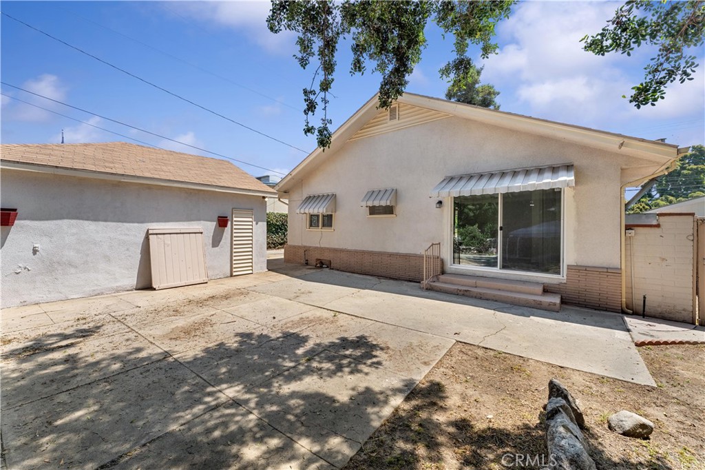6379 N Muscatel Avenue