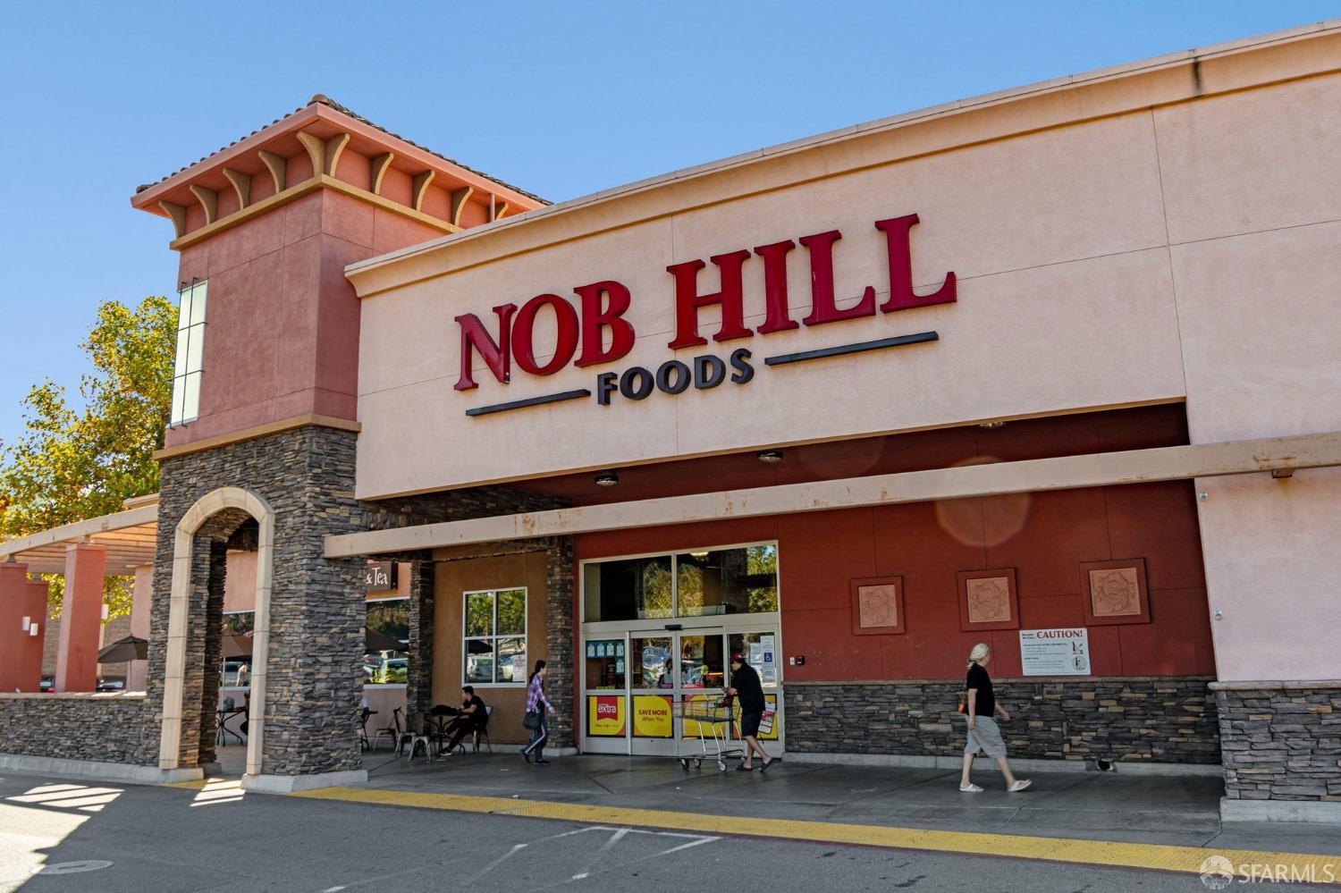 960 Heatherstone Avenue