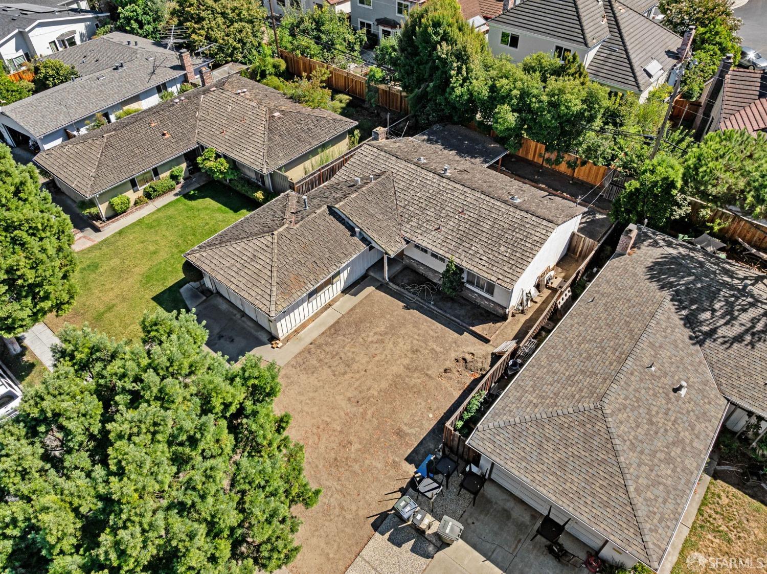 960 Heatherstone Avenue