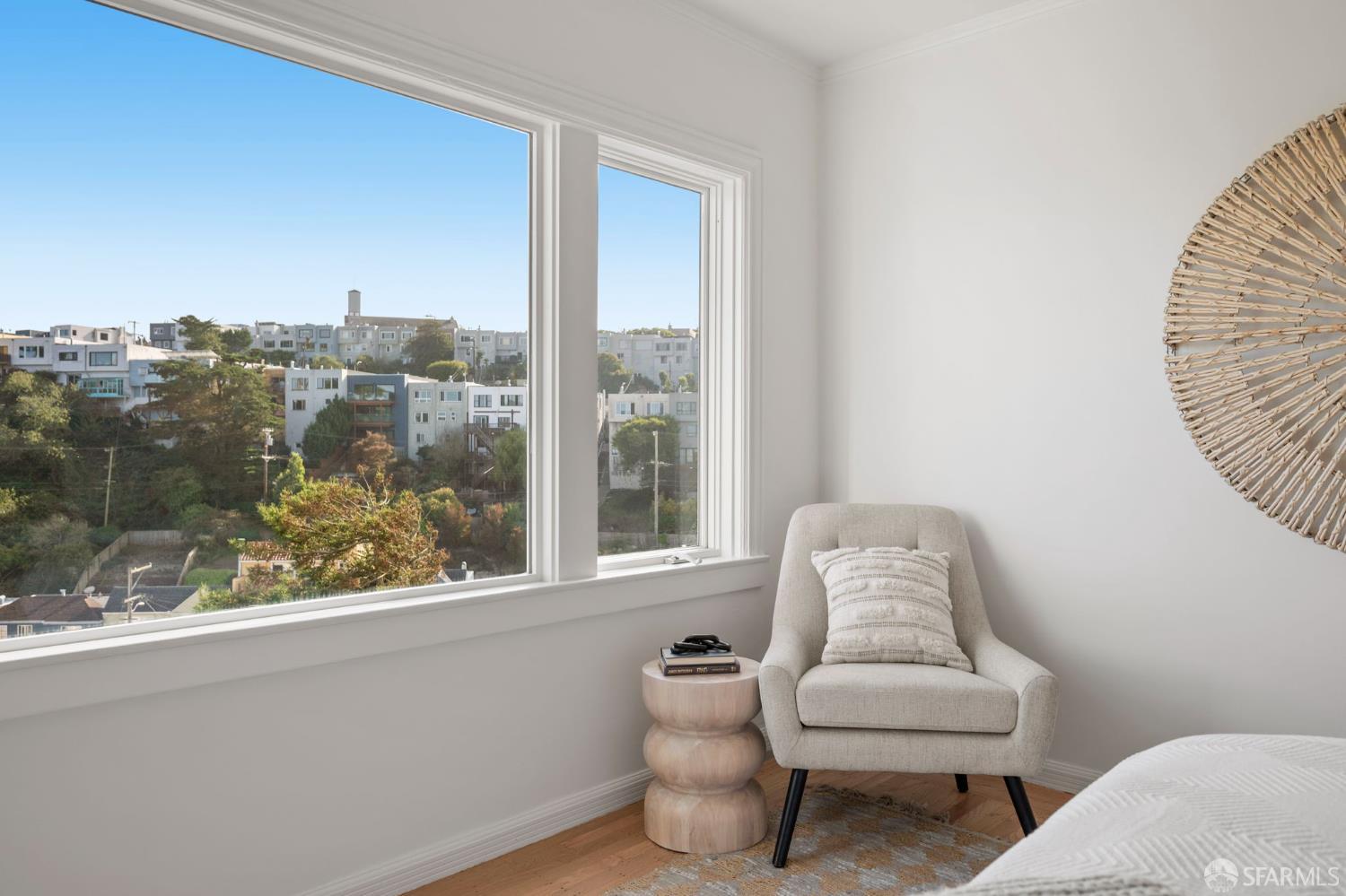 11 Encline Court