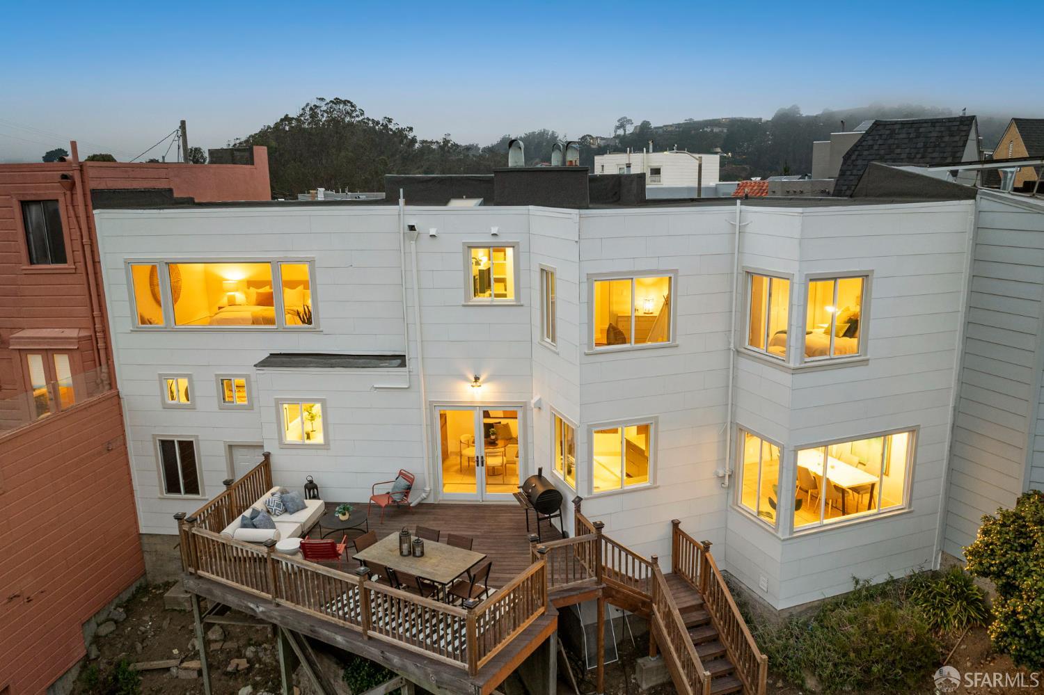 11 Encline Court