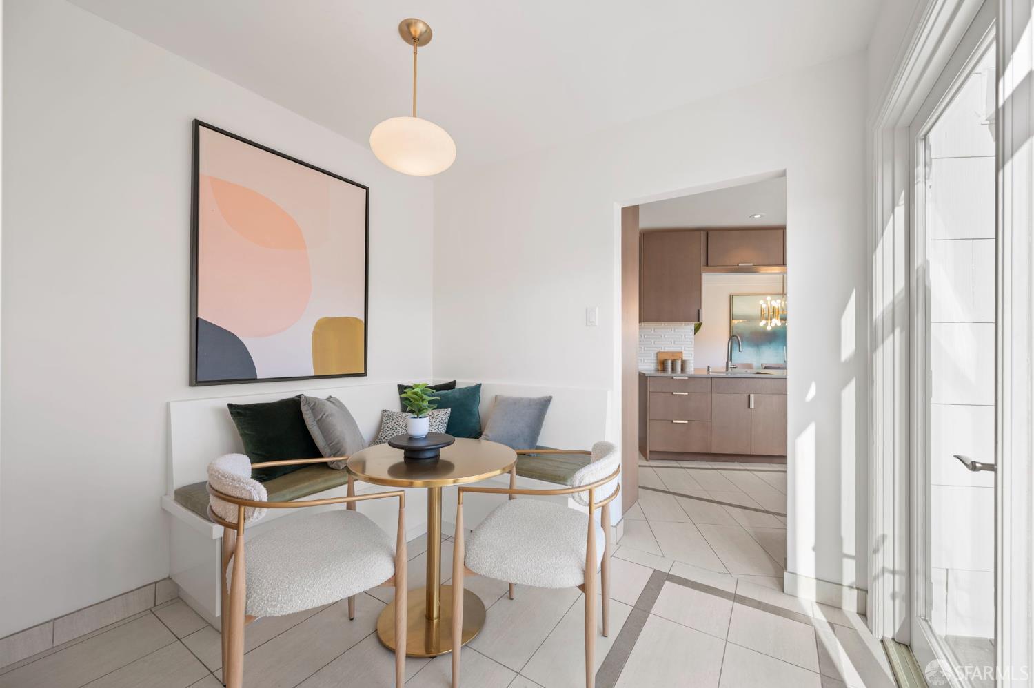 11 Encline Court