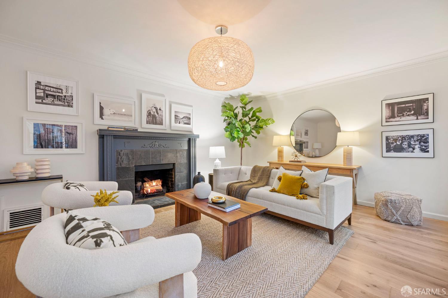 11 Encline Court