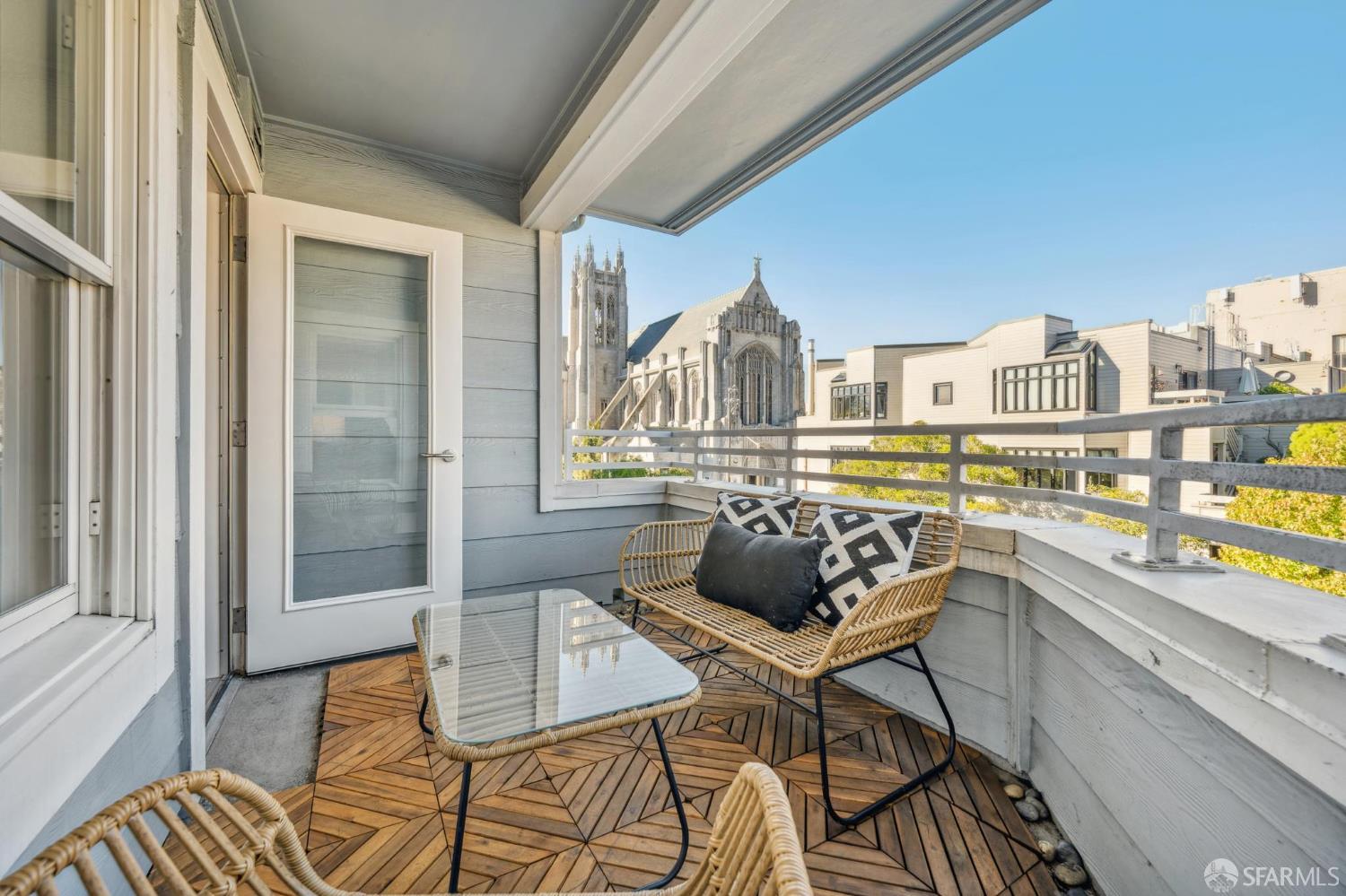 1880 Steiner Street # 310