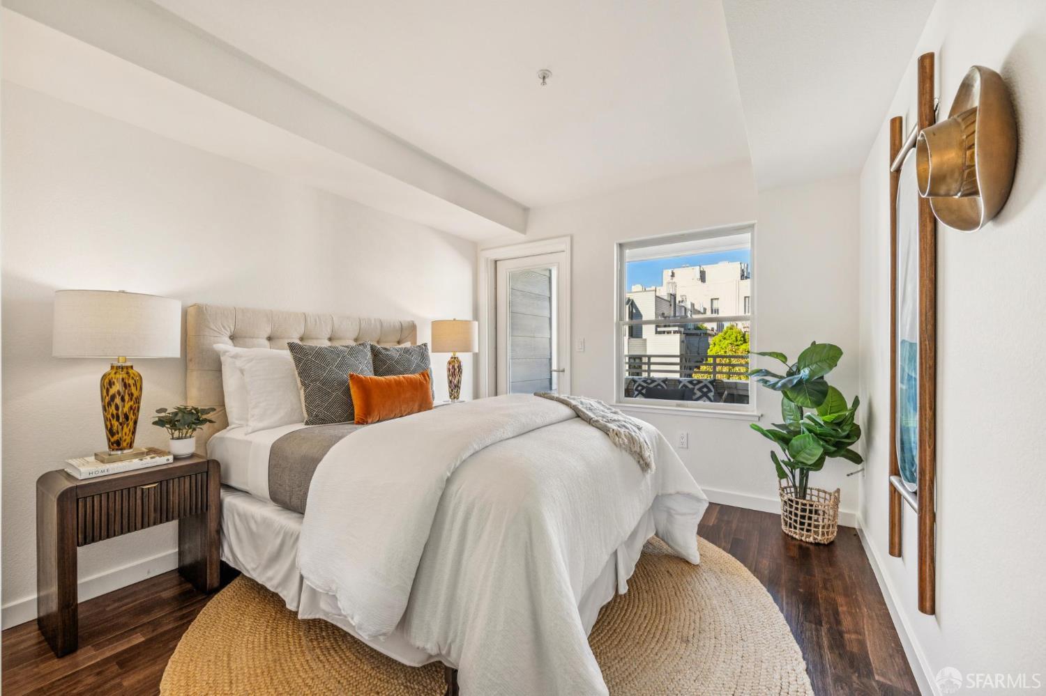 1880 Steiner Street # 310