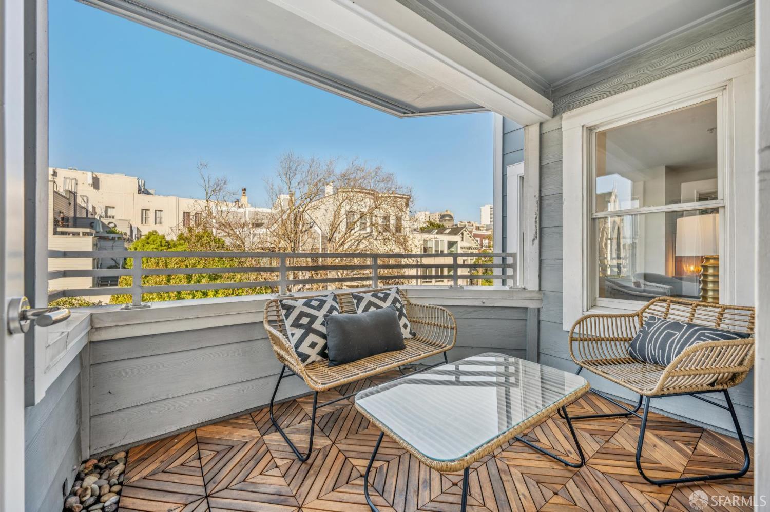 1880 Steiner Street # 310