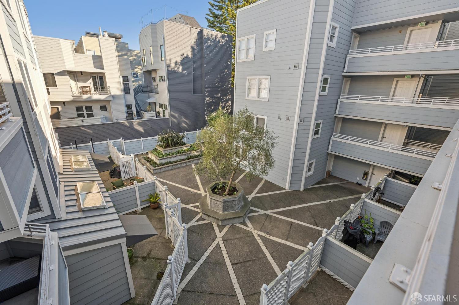 1880 Steiner Street # 310