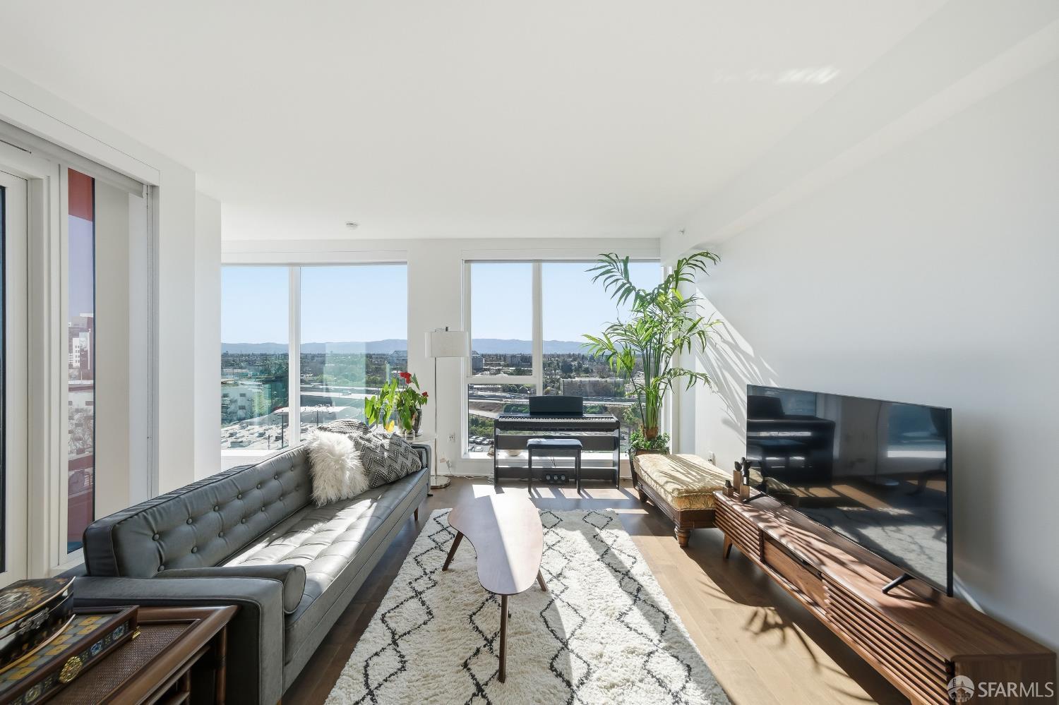 188 W Saint James Street # 11016