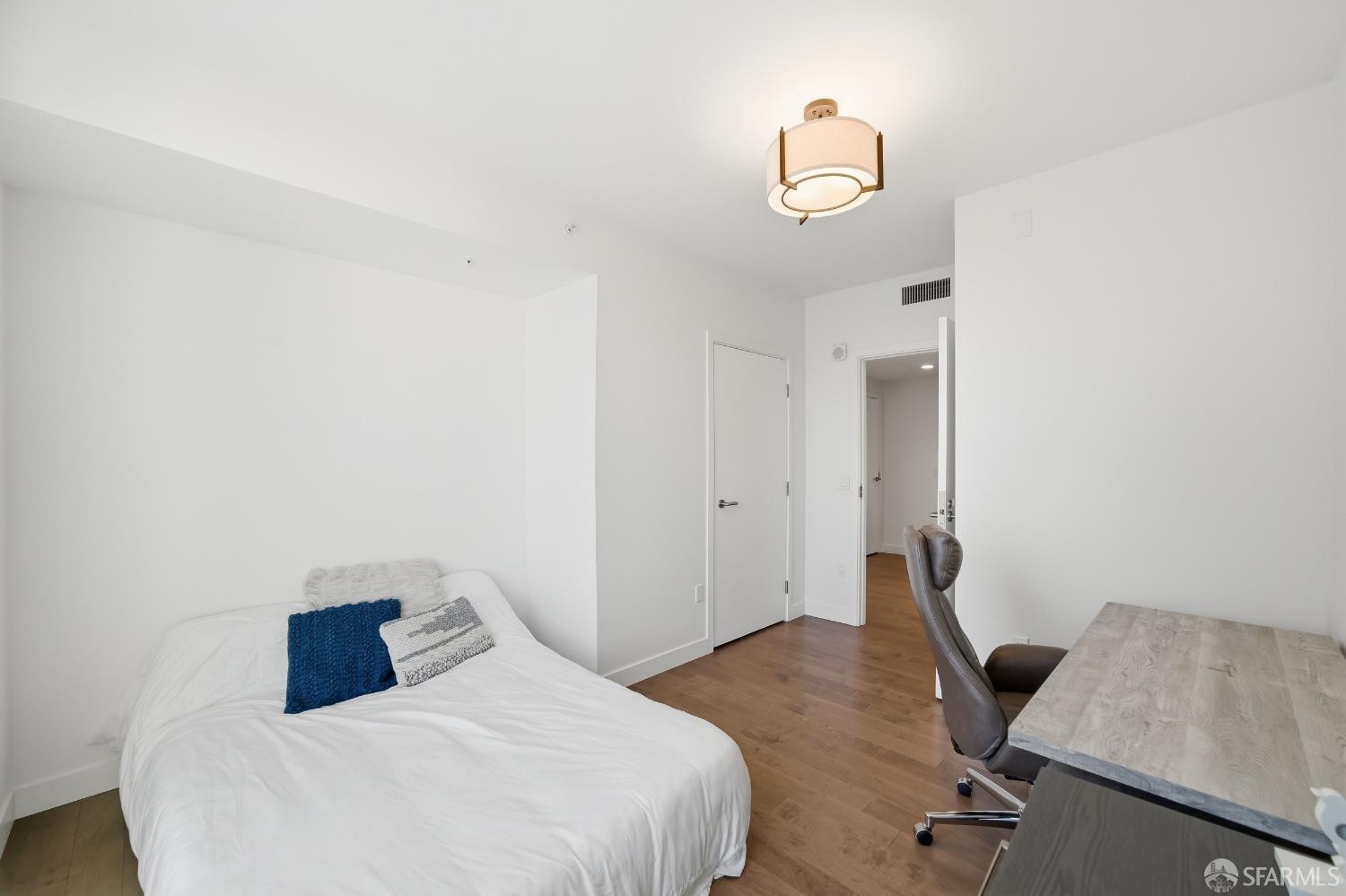 188 W Saint James Street # 11016