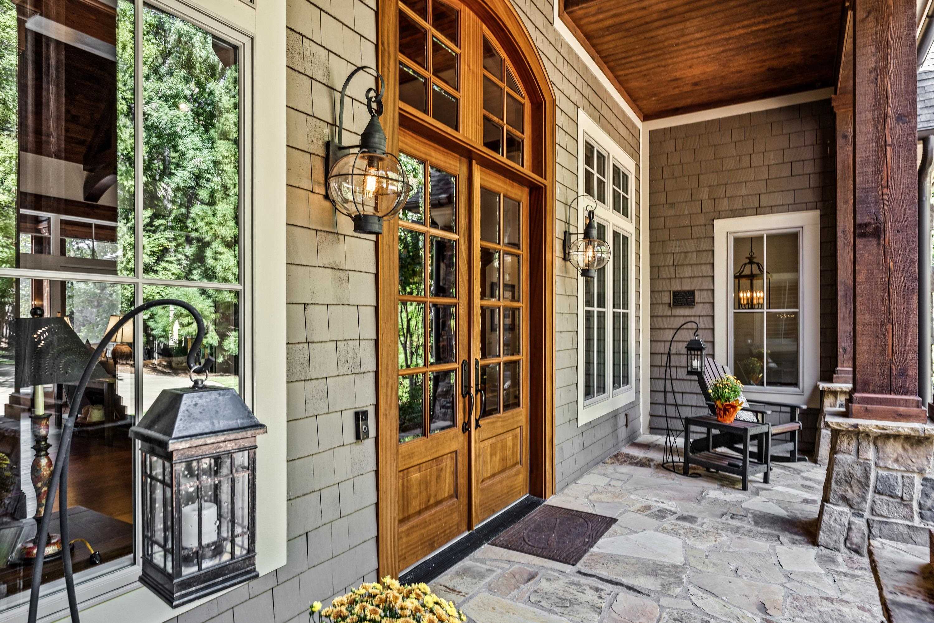 1831 PARROTTS POINTE ROAD