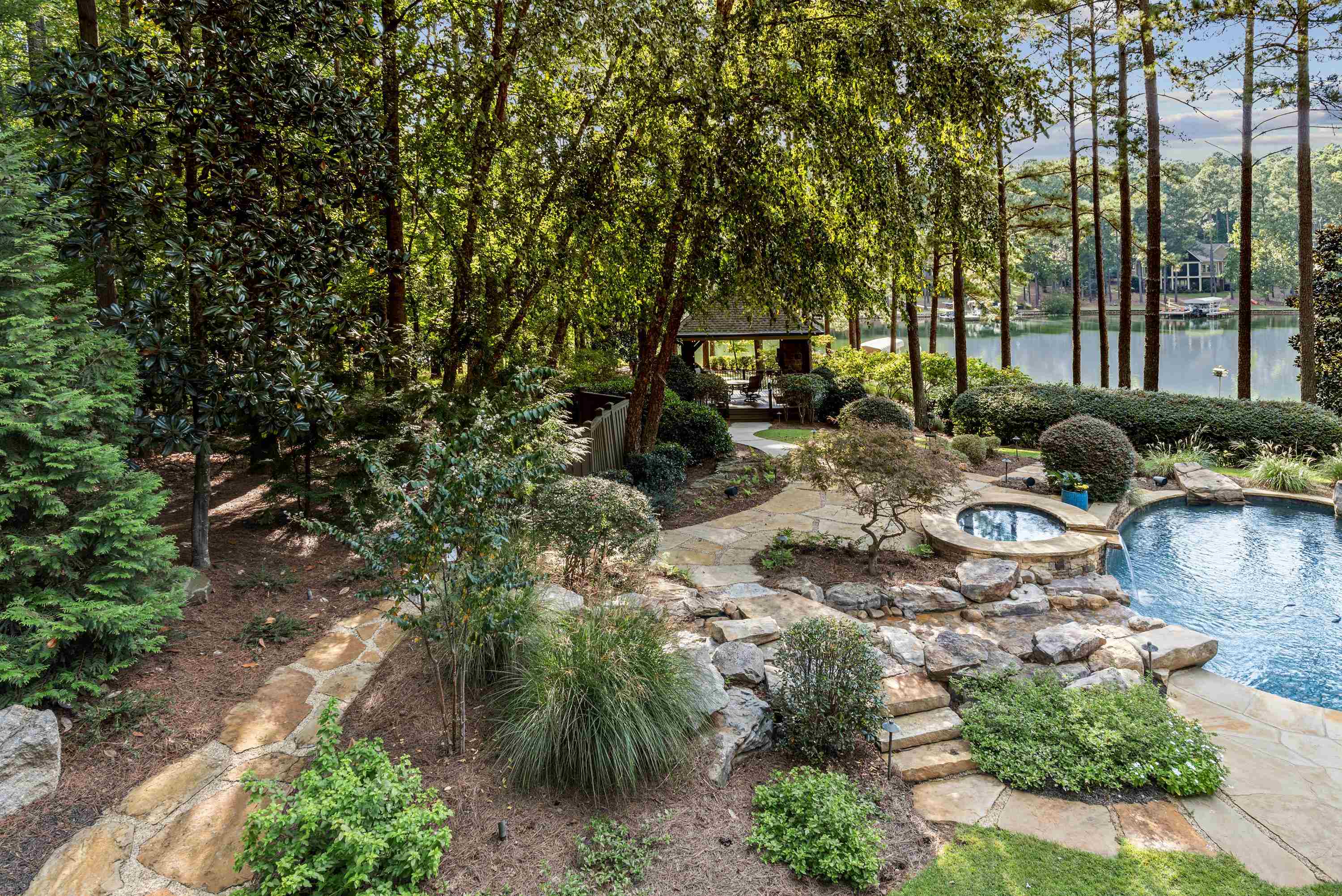 1831 PARROTTS POINTE ROAD