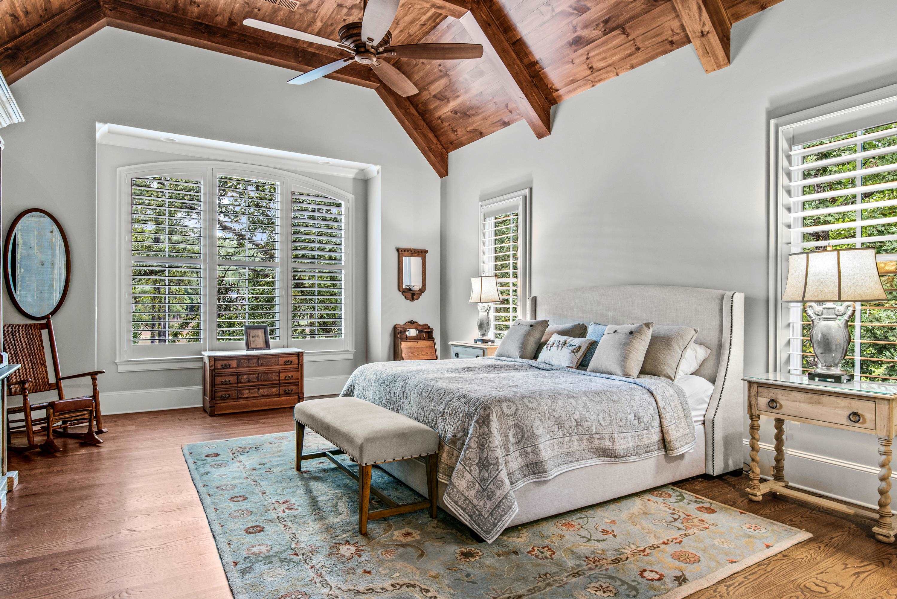 1831 PARROTTS POINTE ROAD