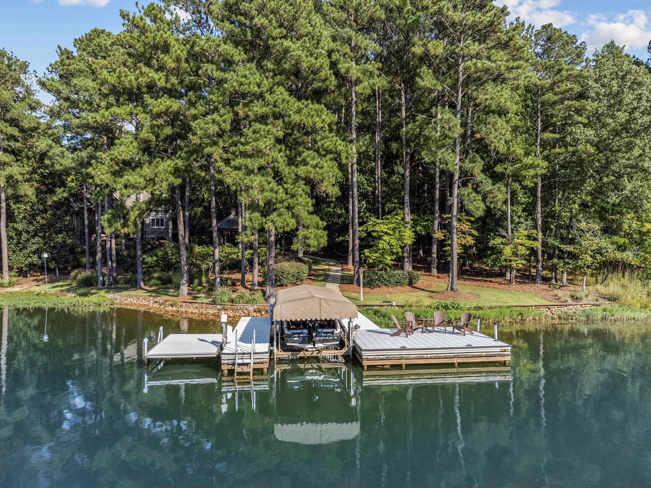 1831 PARROTTS POINTE ROAD