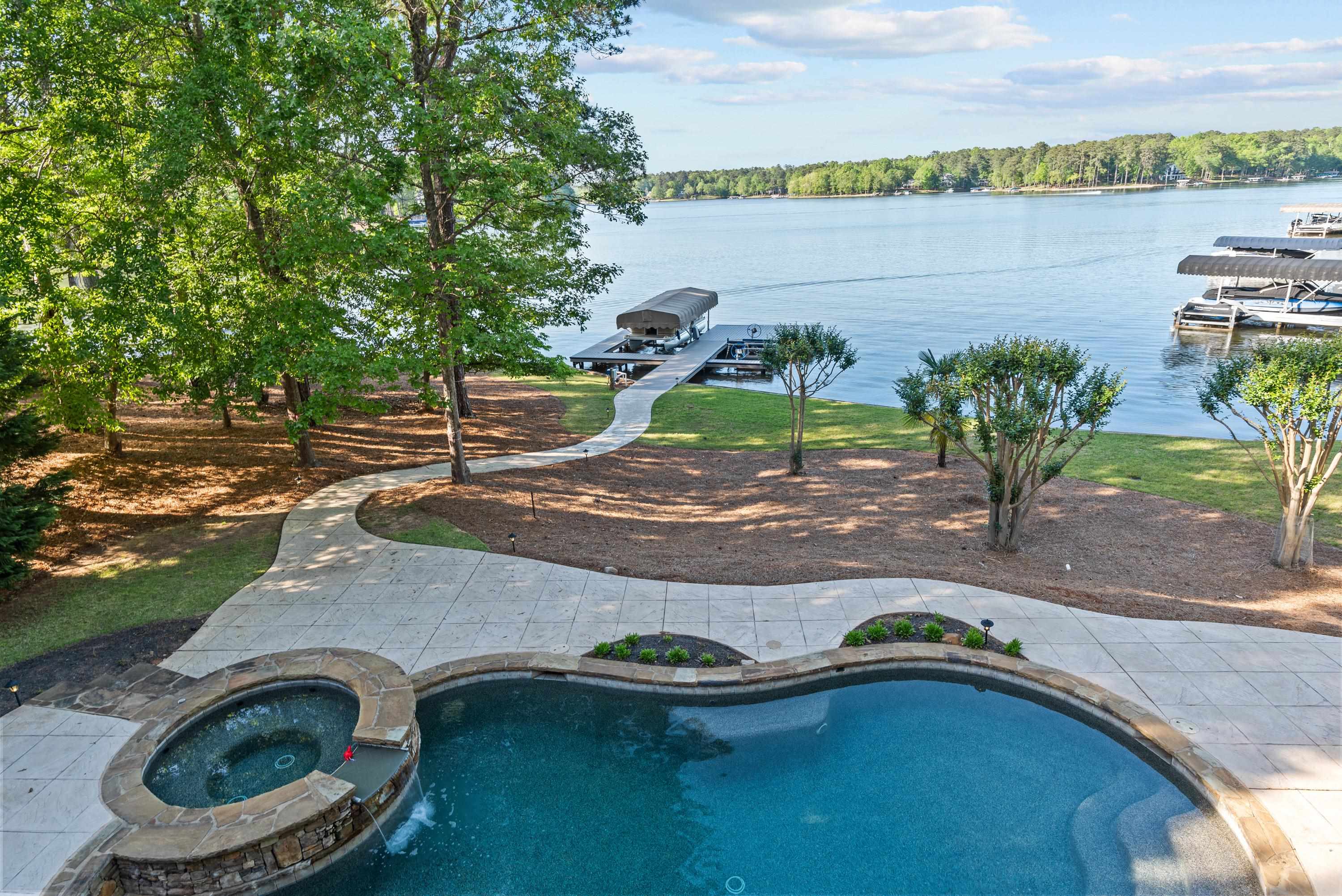 1230 LAKE CLUB DRIVE