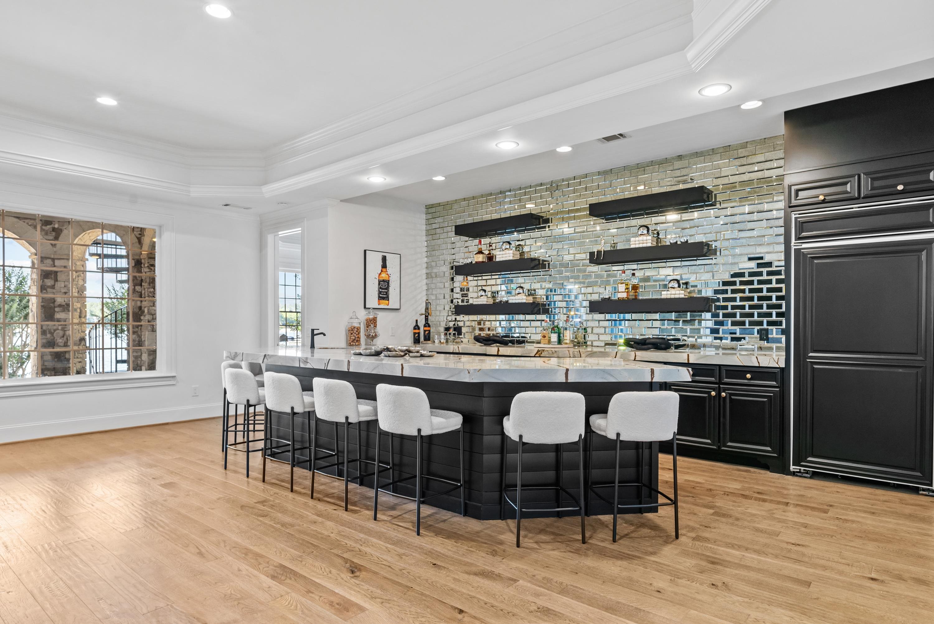 1230 LAKE CLUB DRIVE