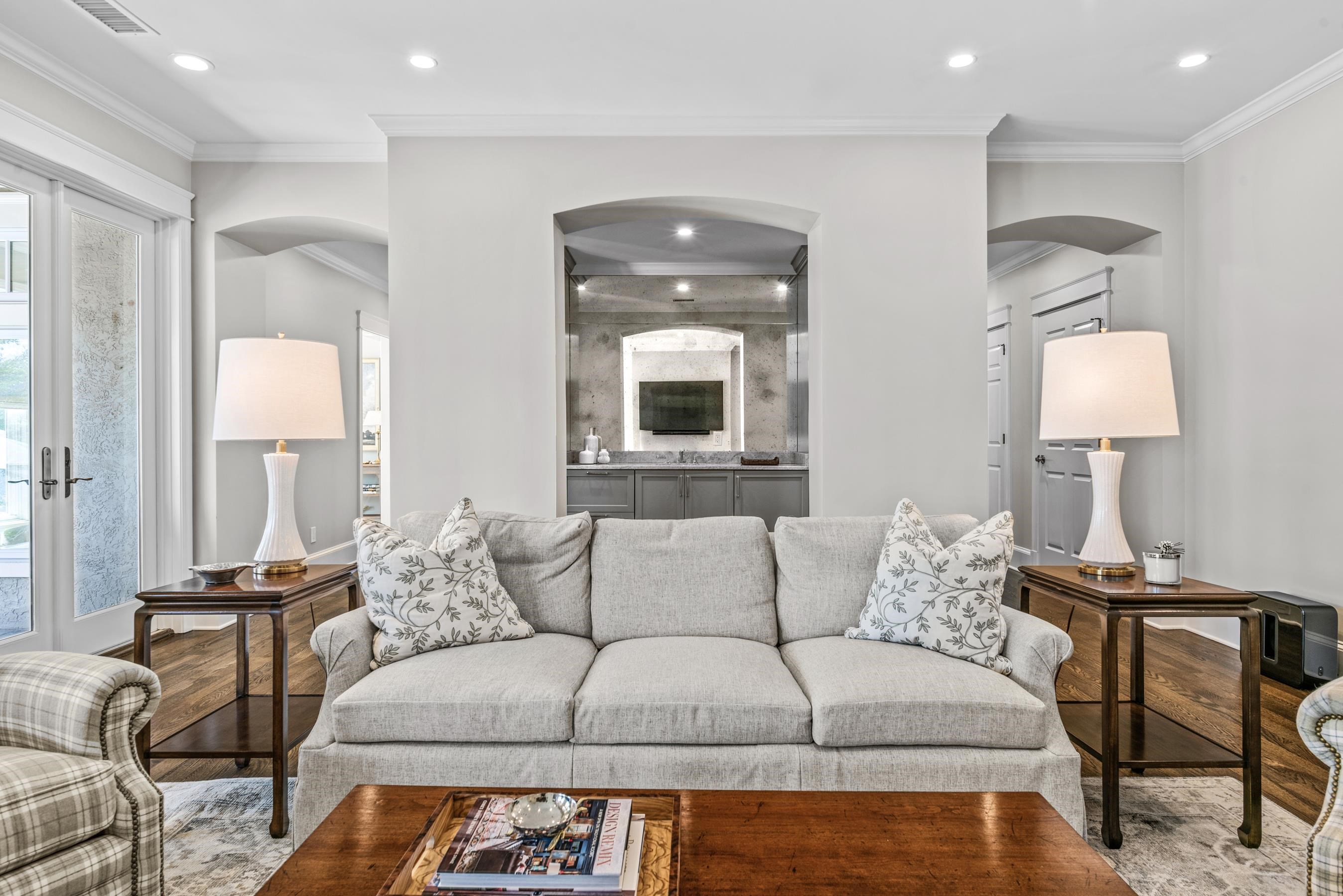 1140 PLANTATION POINT DRIVE