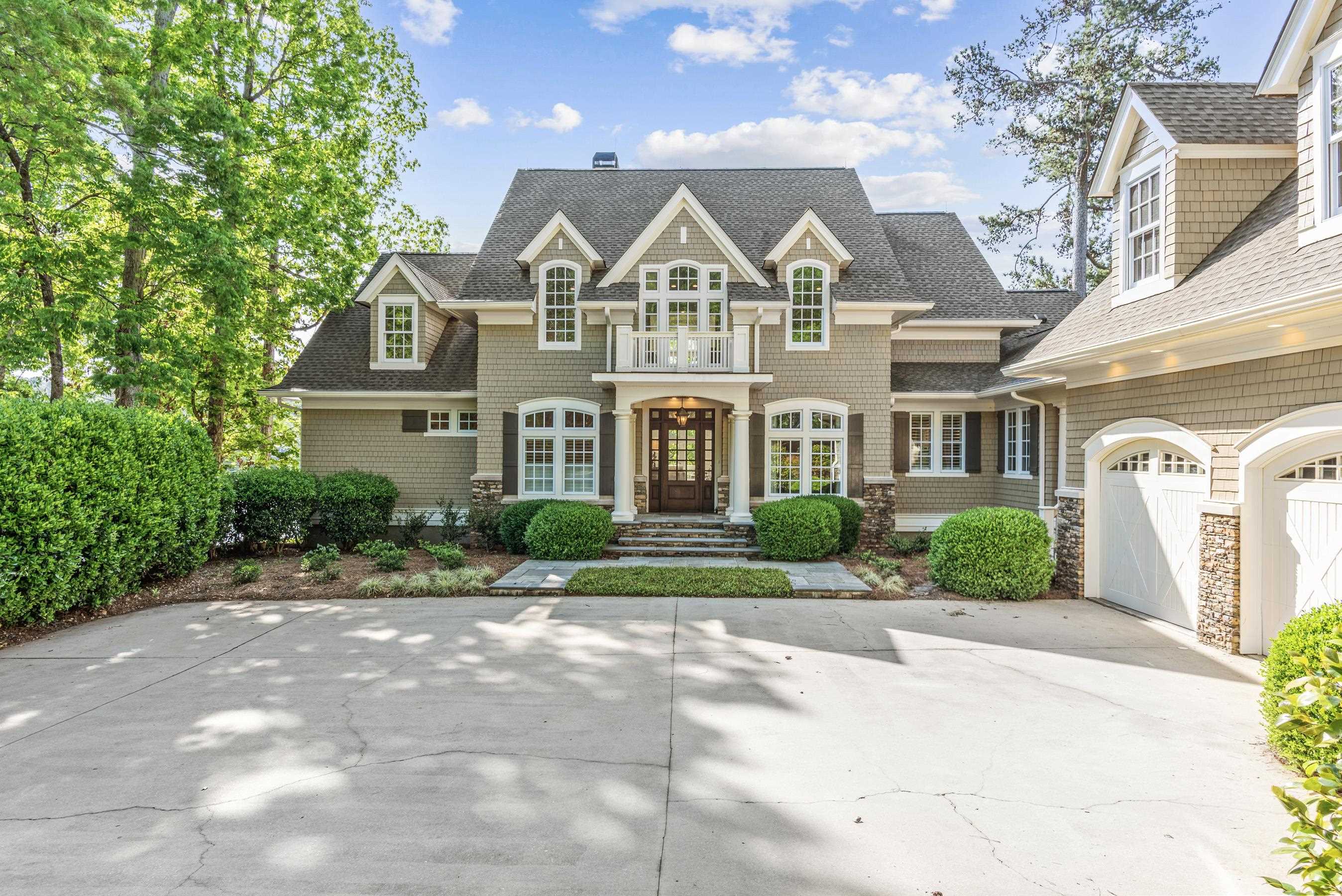 1140 PLANTATION POINT DRIVE