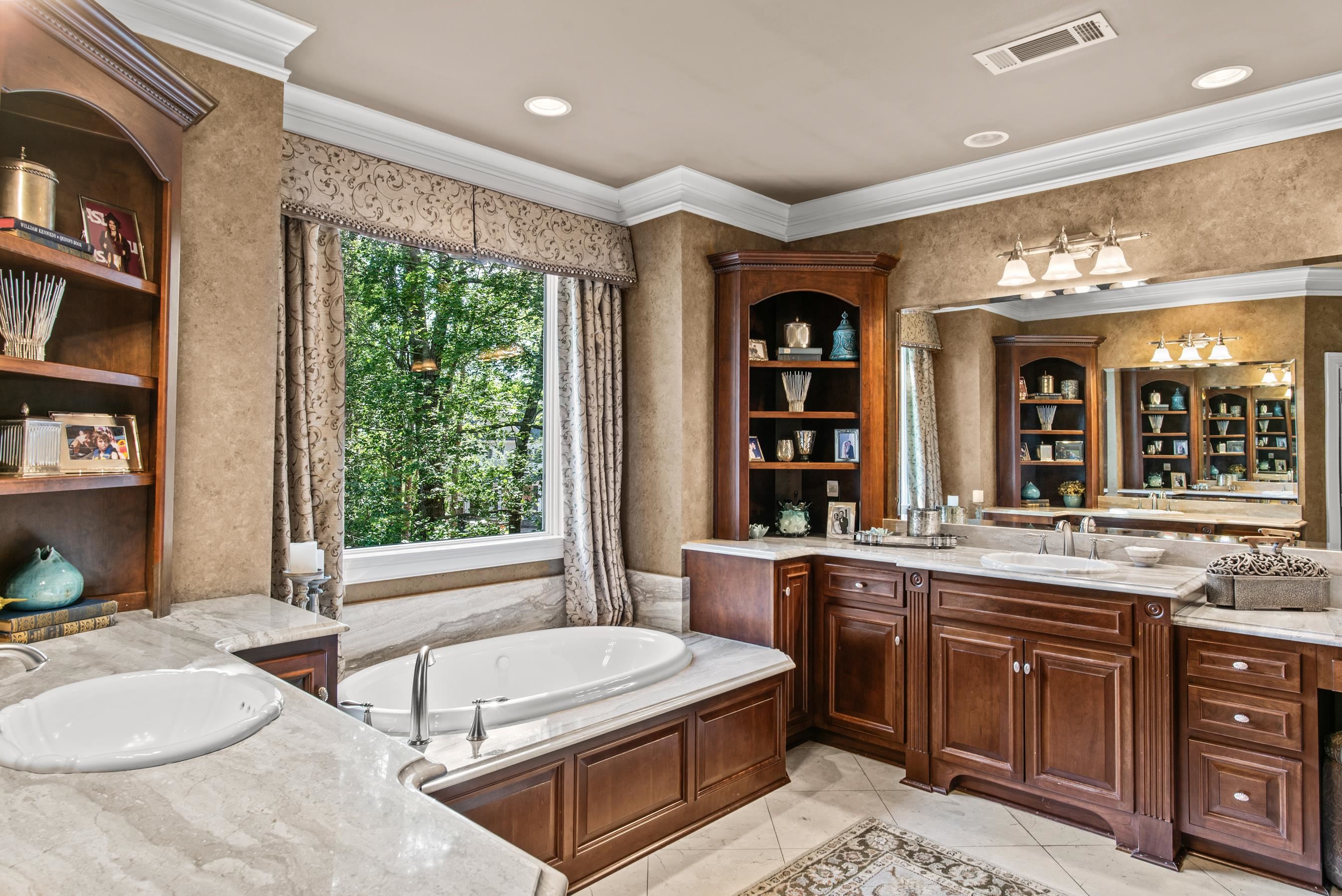 1100 FALLING CREEK