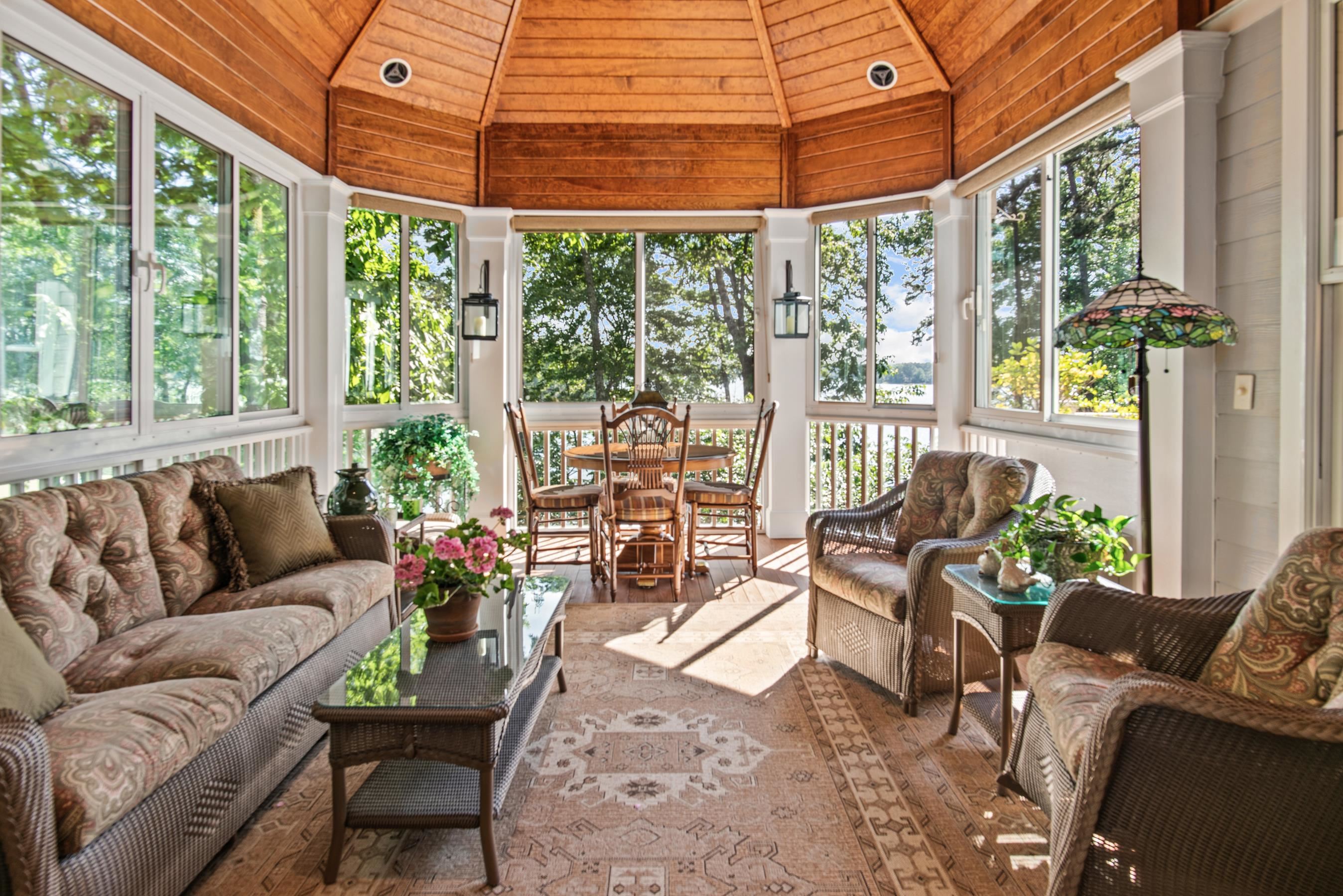 1100 FALLING CREEK