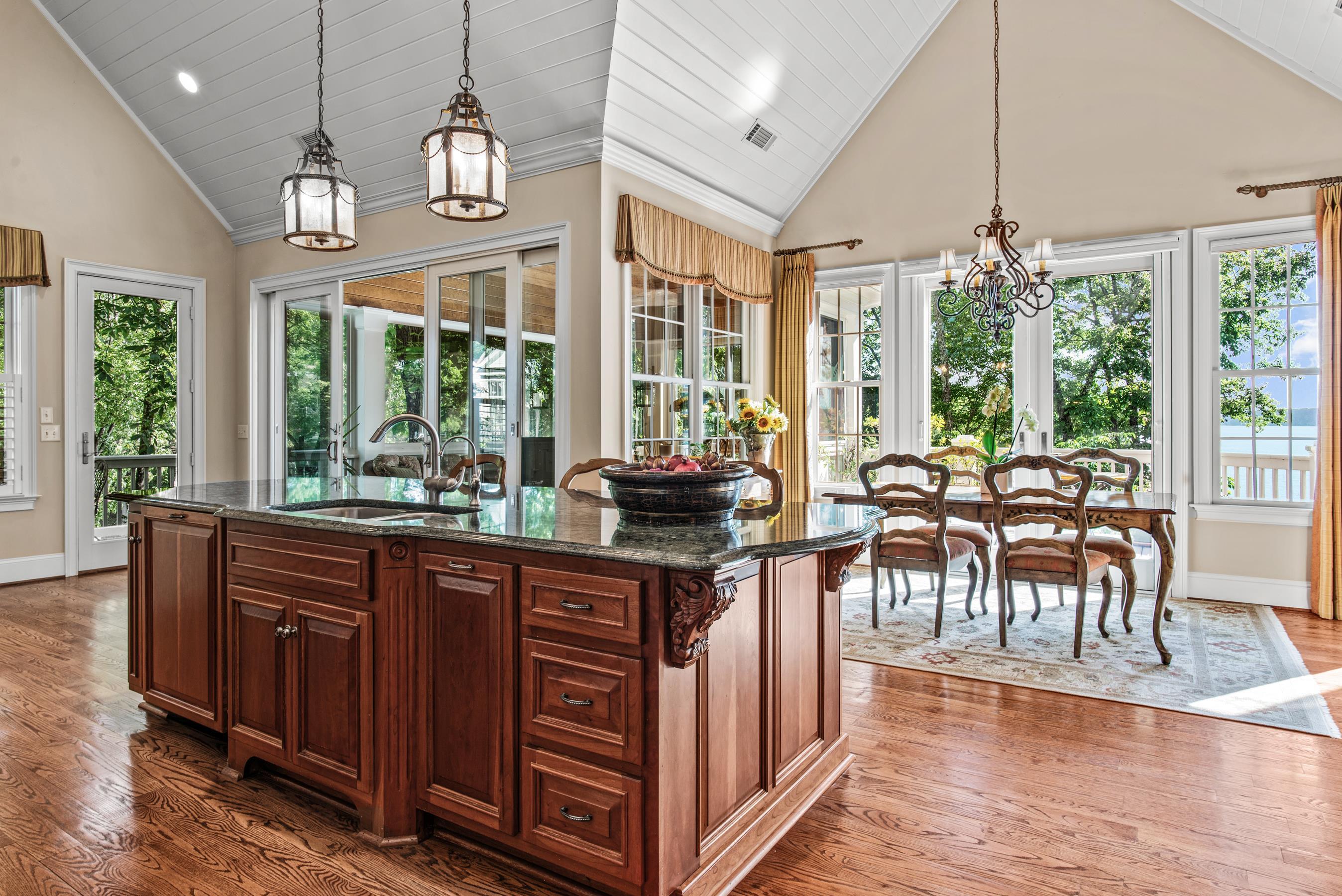 1100 FALLING CREEK