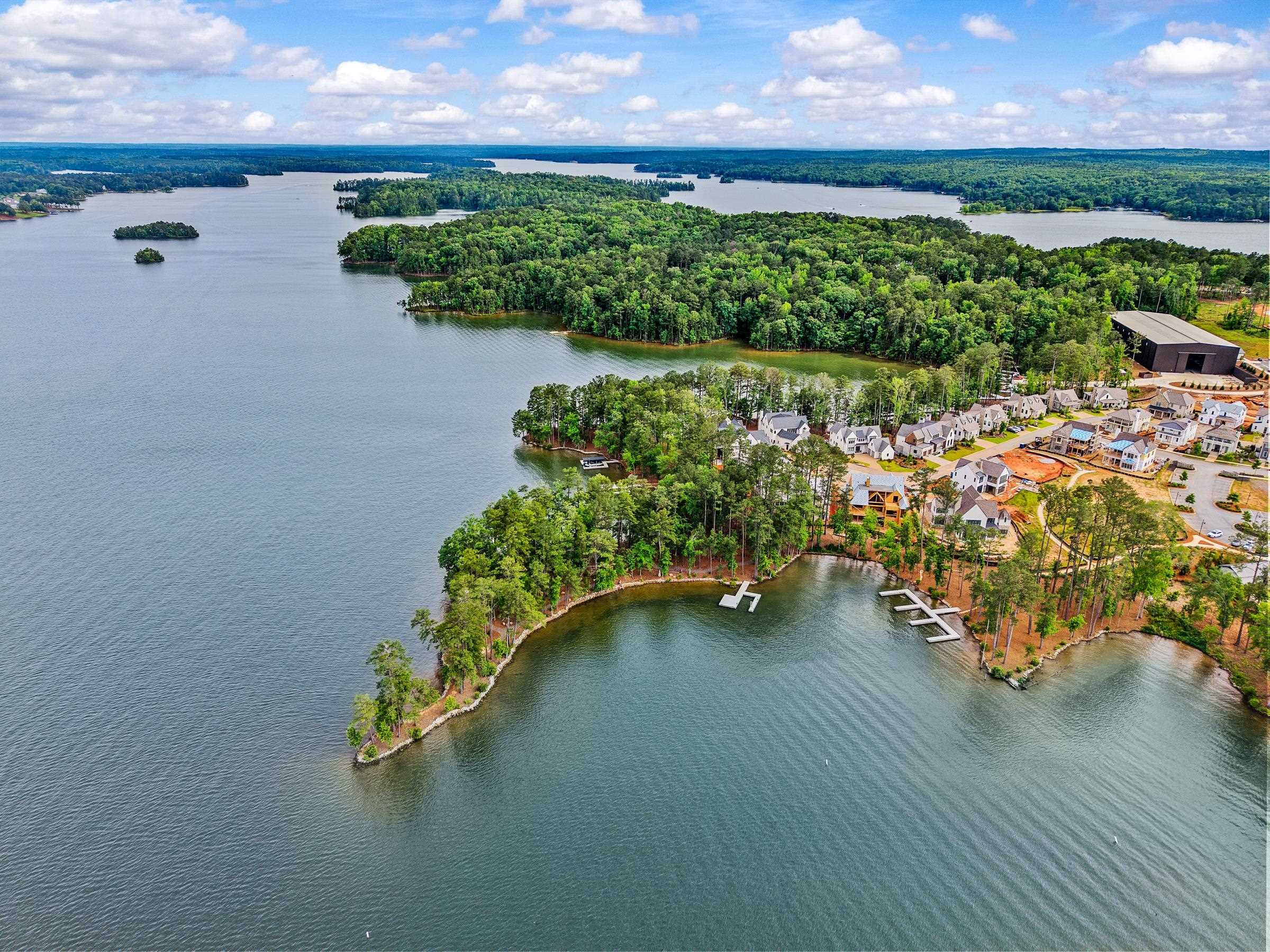 1111 LONGVIEW COMMONS