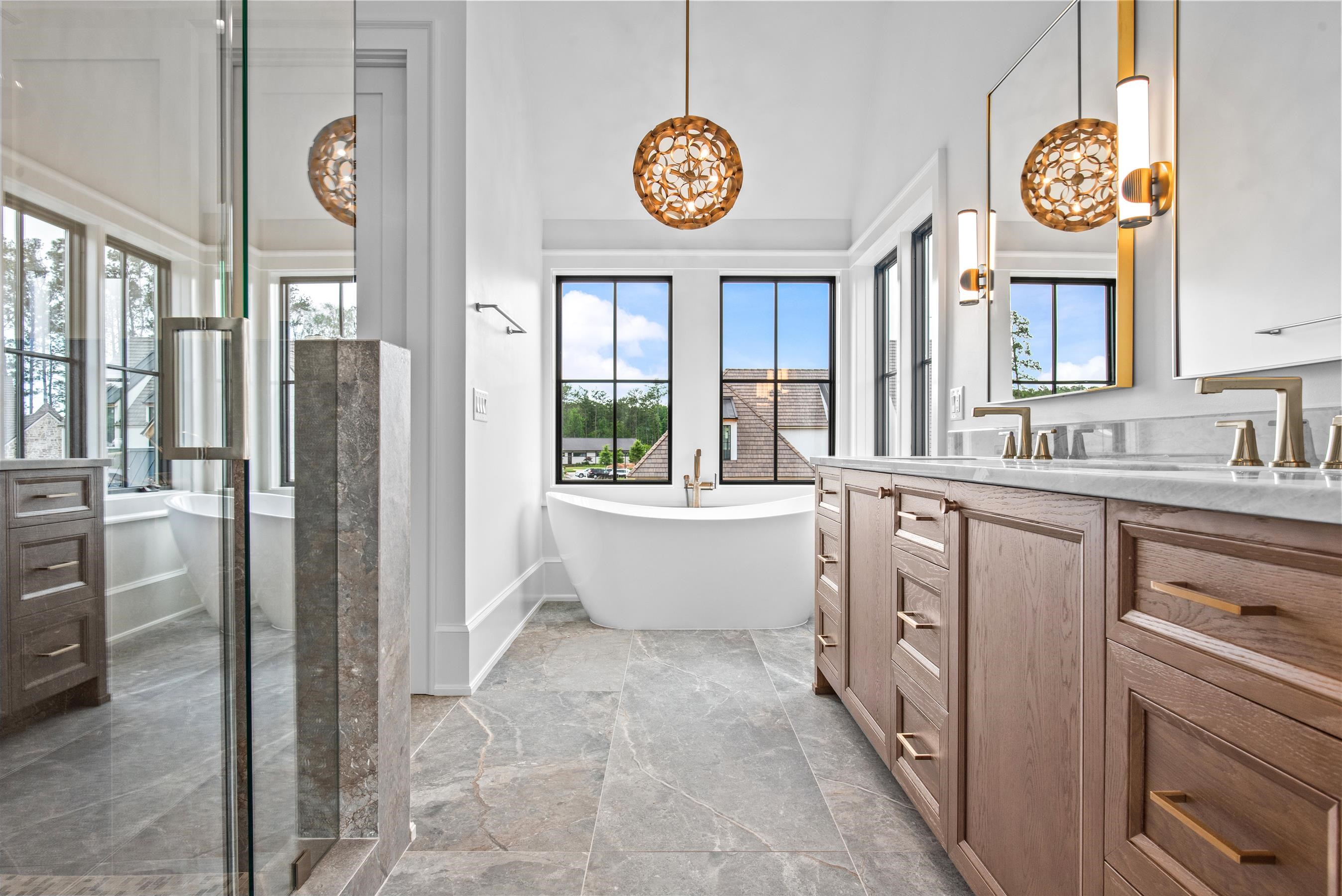 1111 LONGVIEW COMMONS