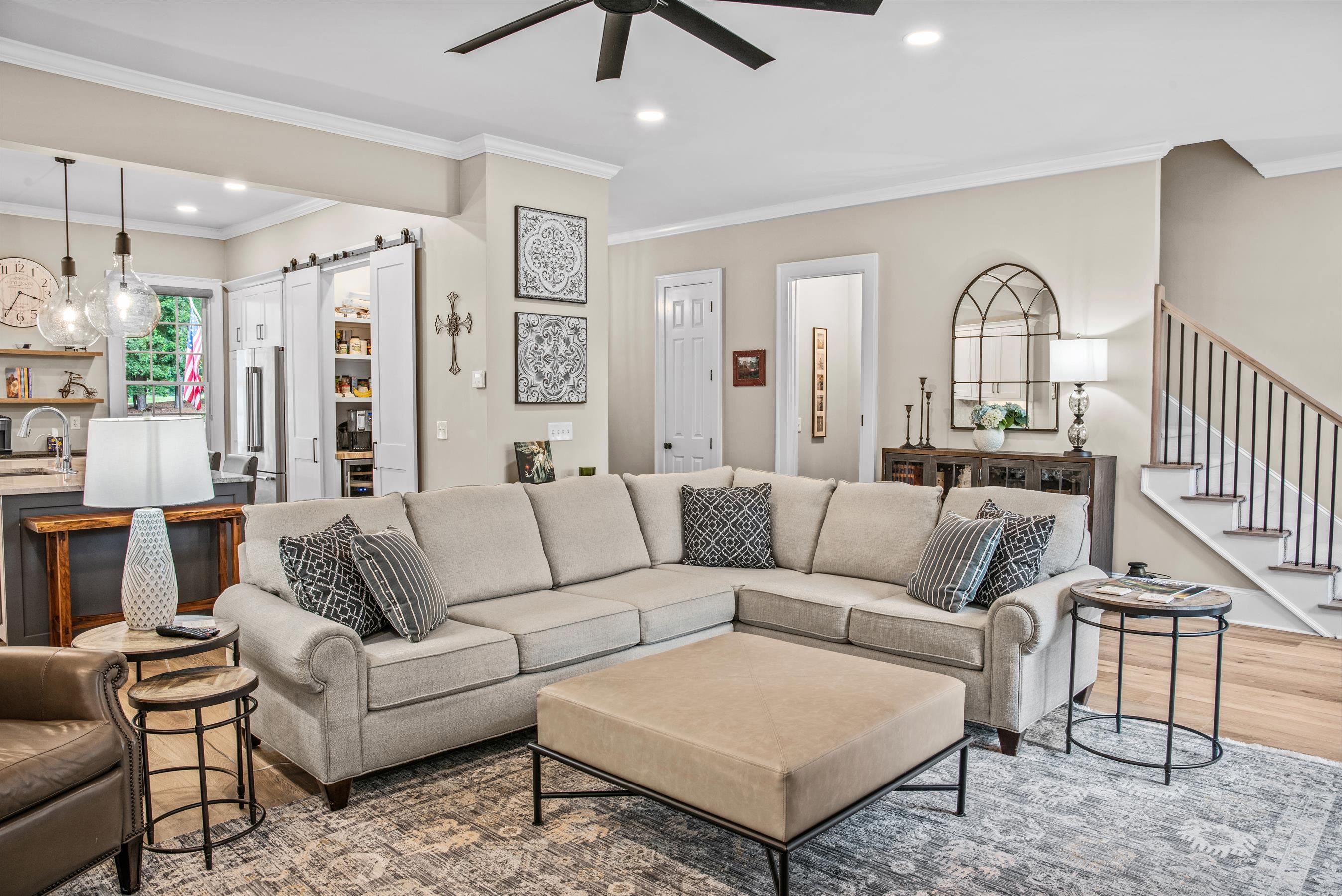 1210 MERCER TRAIL