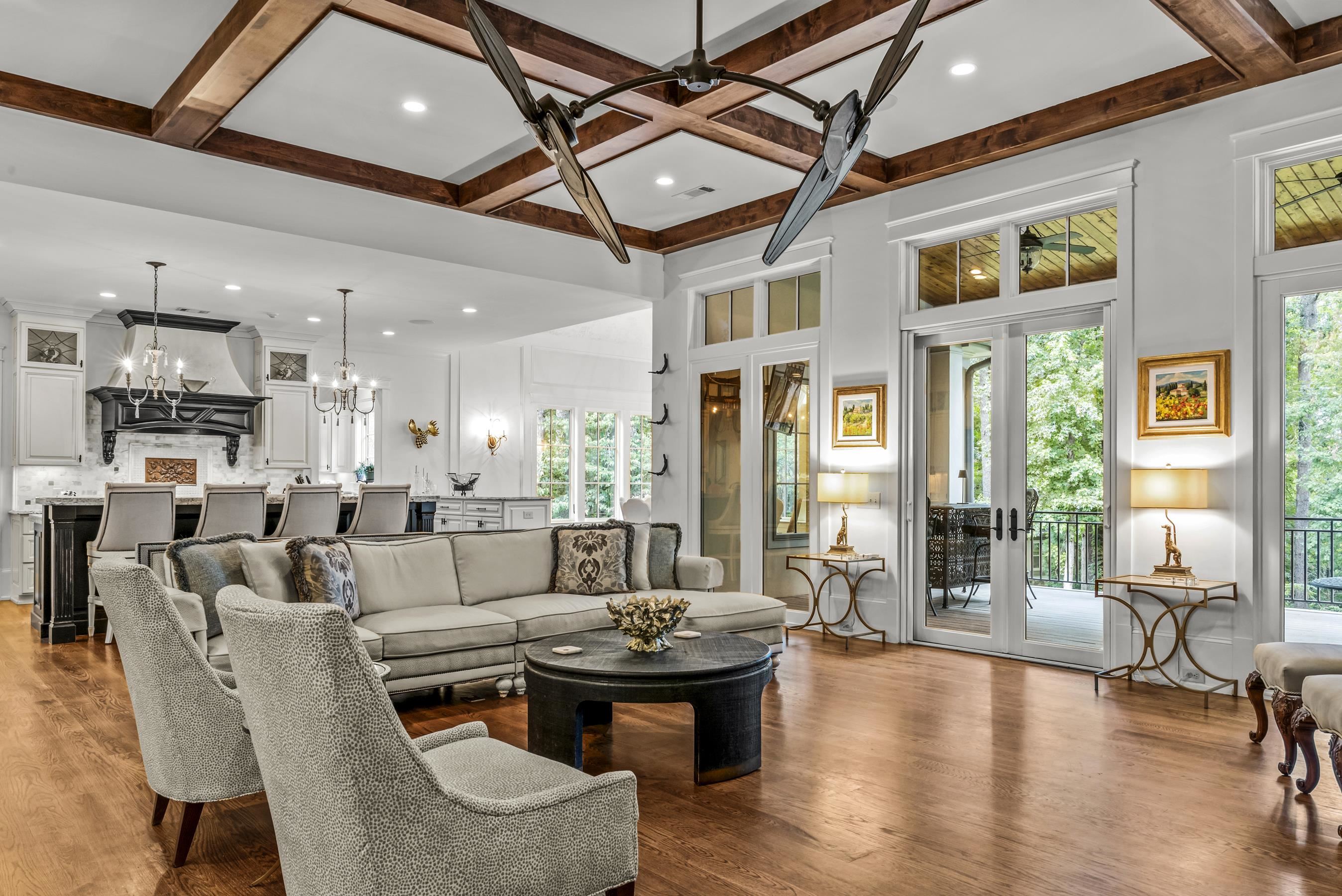 1021 REYNOLDS PARKWAY