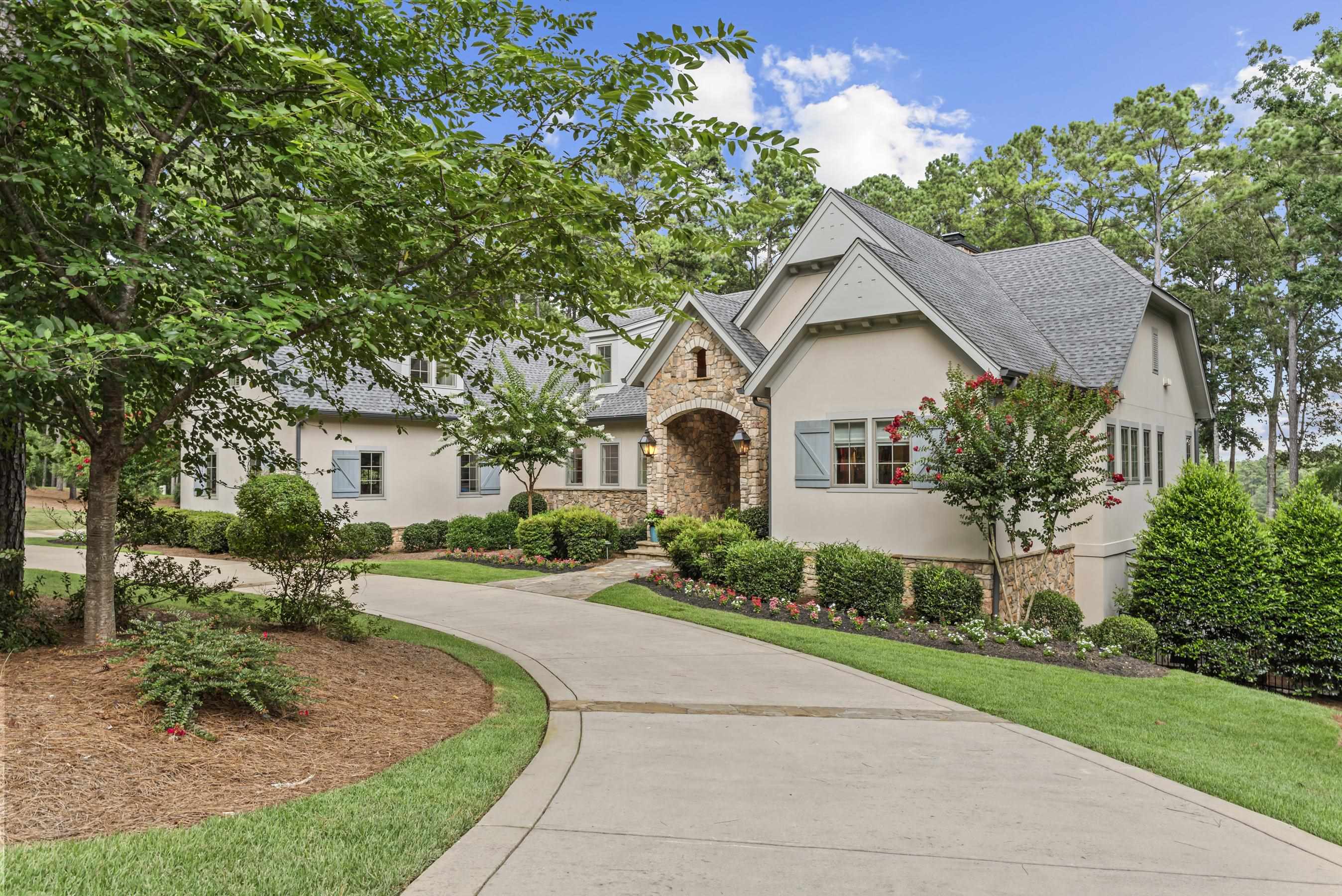 1021 REYNOLDS PARKWAY