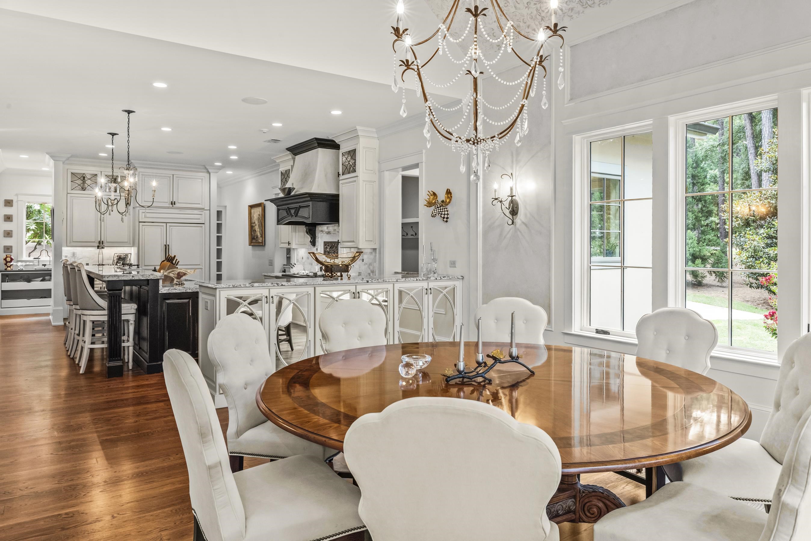 1021 REYNOLDS PARKWAY