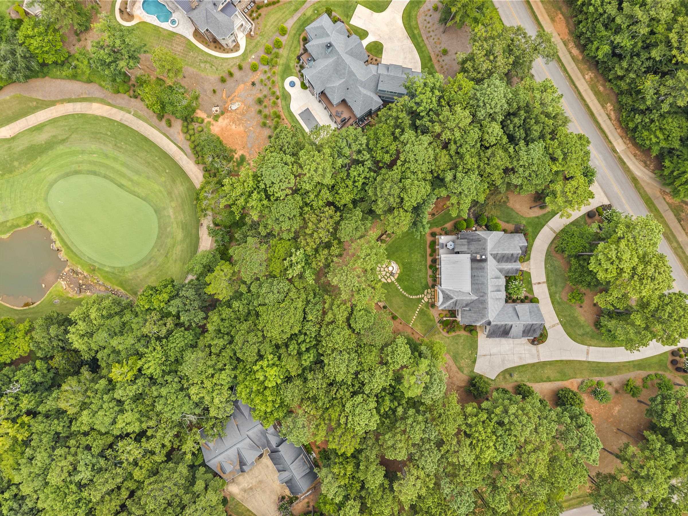 1021 REYNOLDS PARKWAY