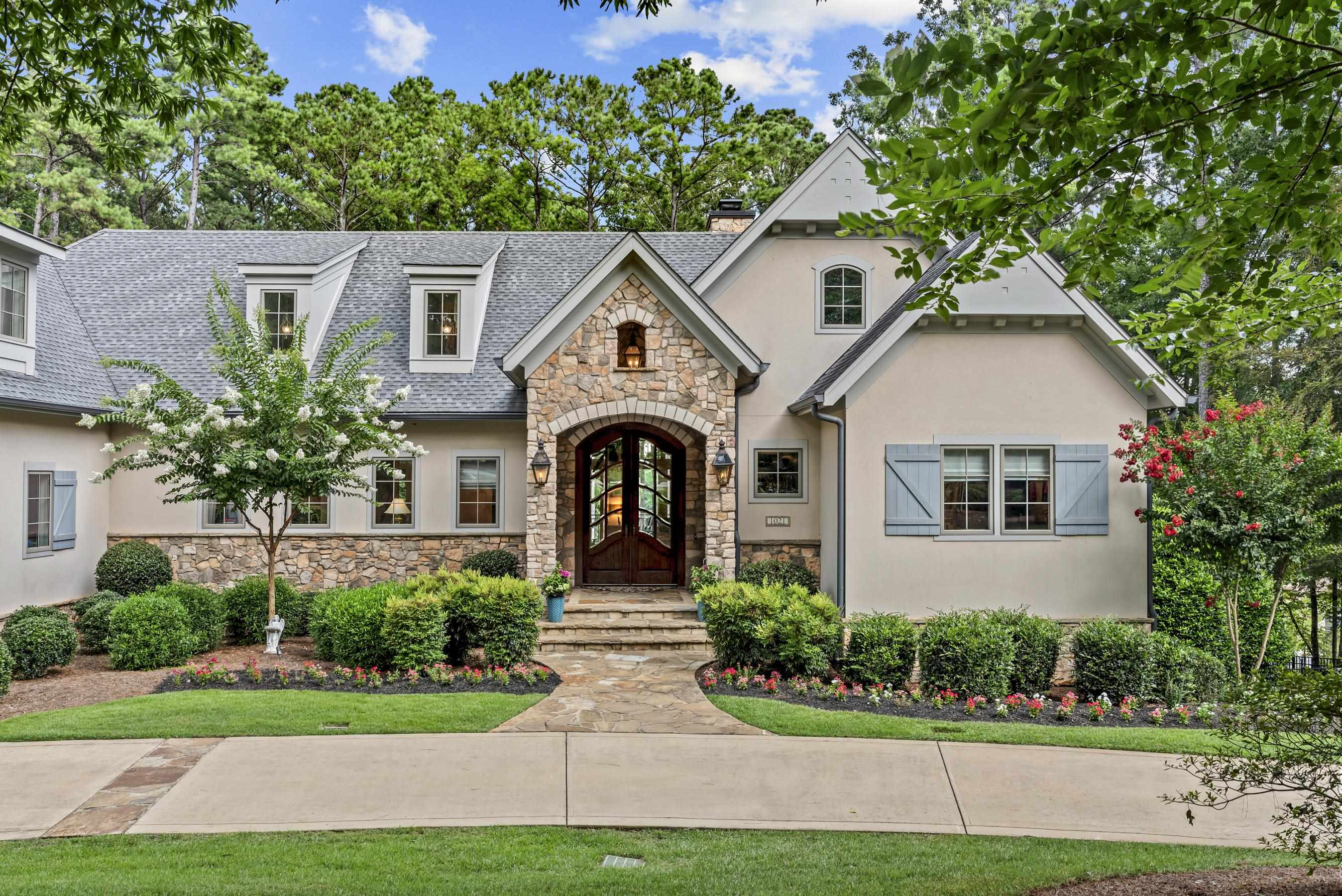 1021 REYNOLDS PARKWAY