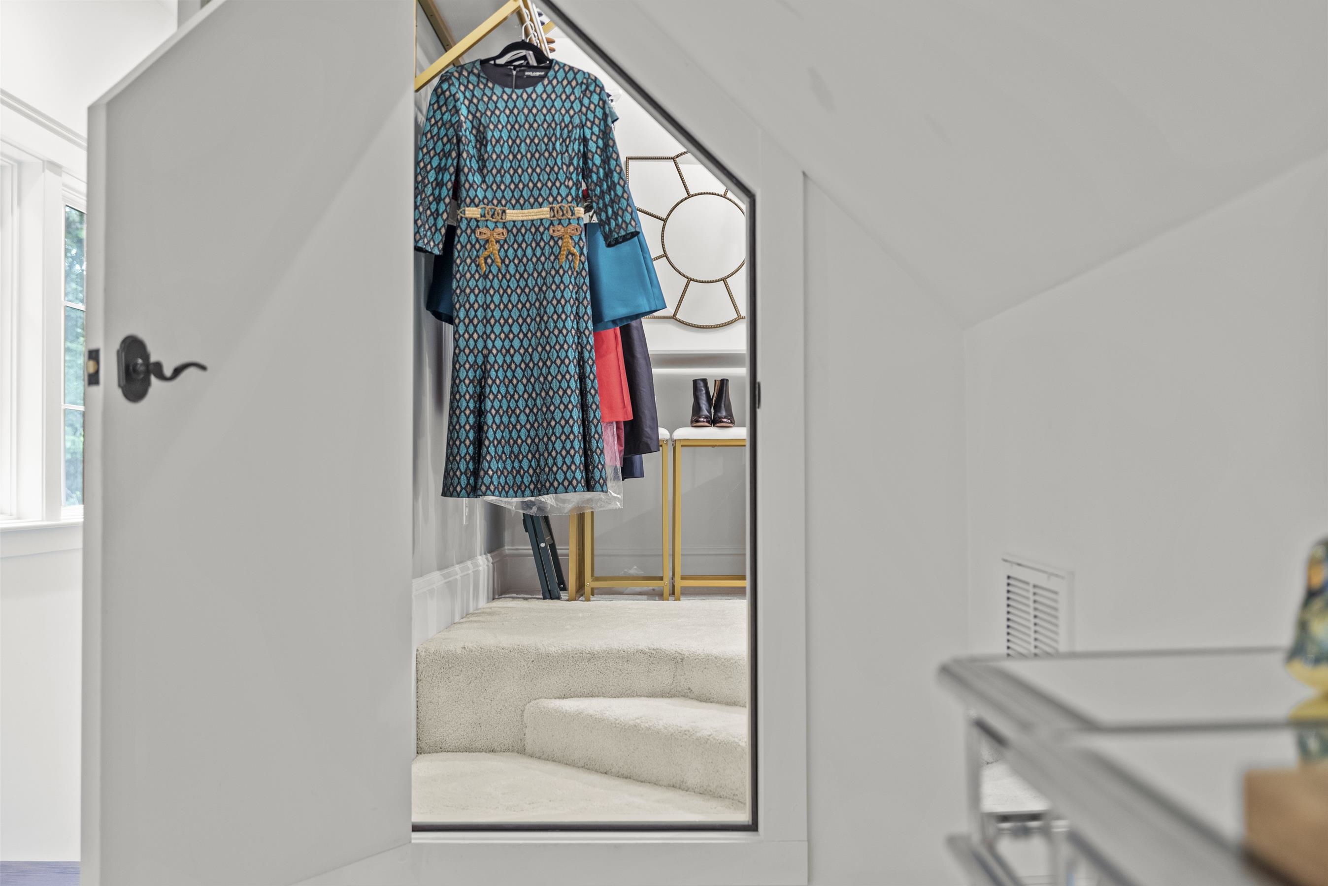 1021 REYNOLDS PARKWAY