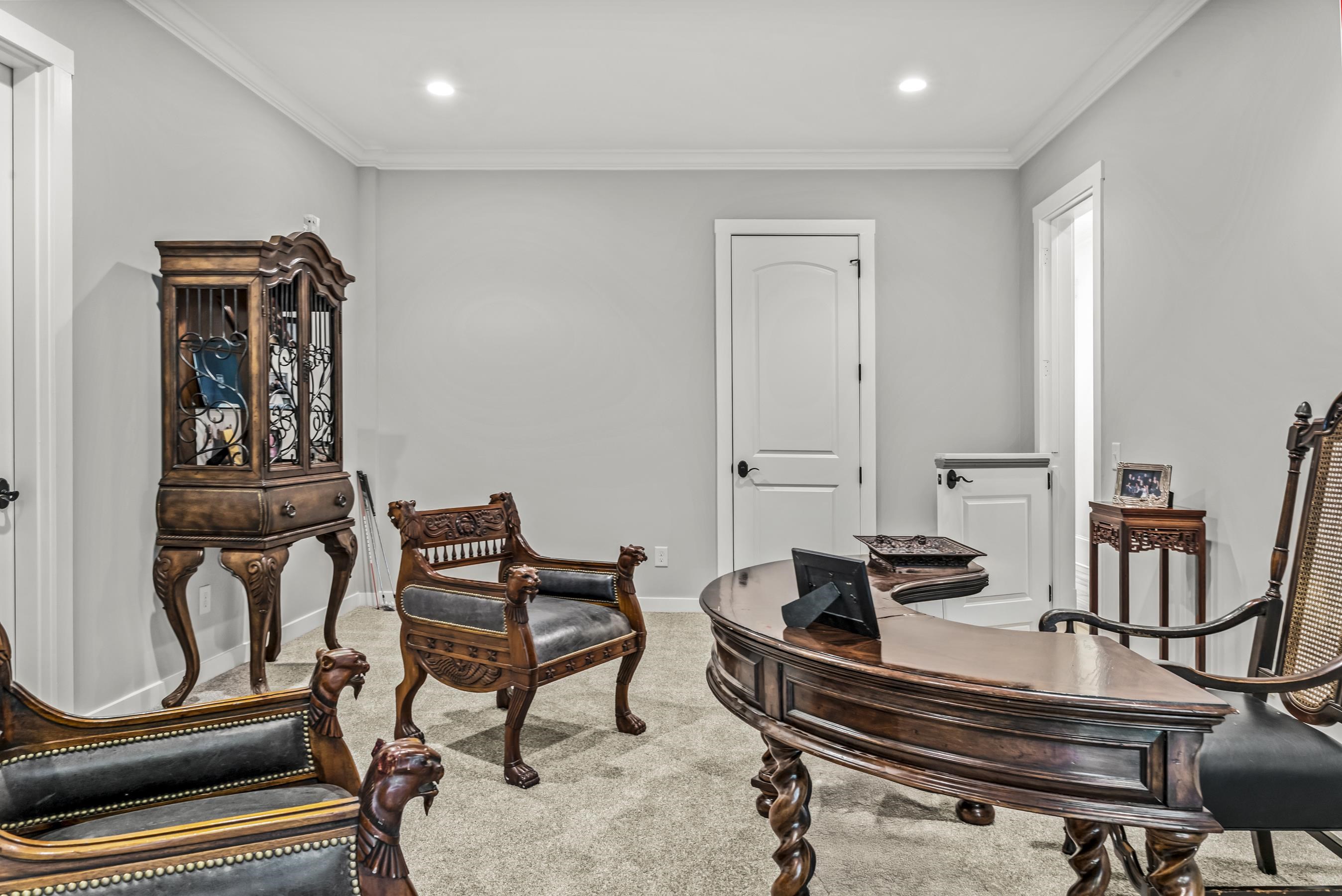 1021 REYNOLDS PARKWAY