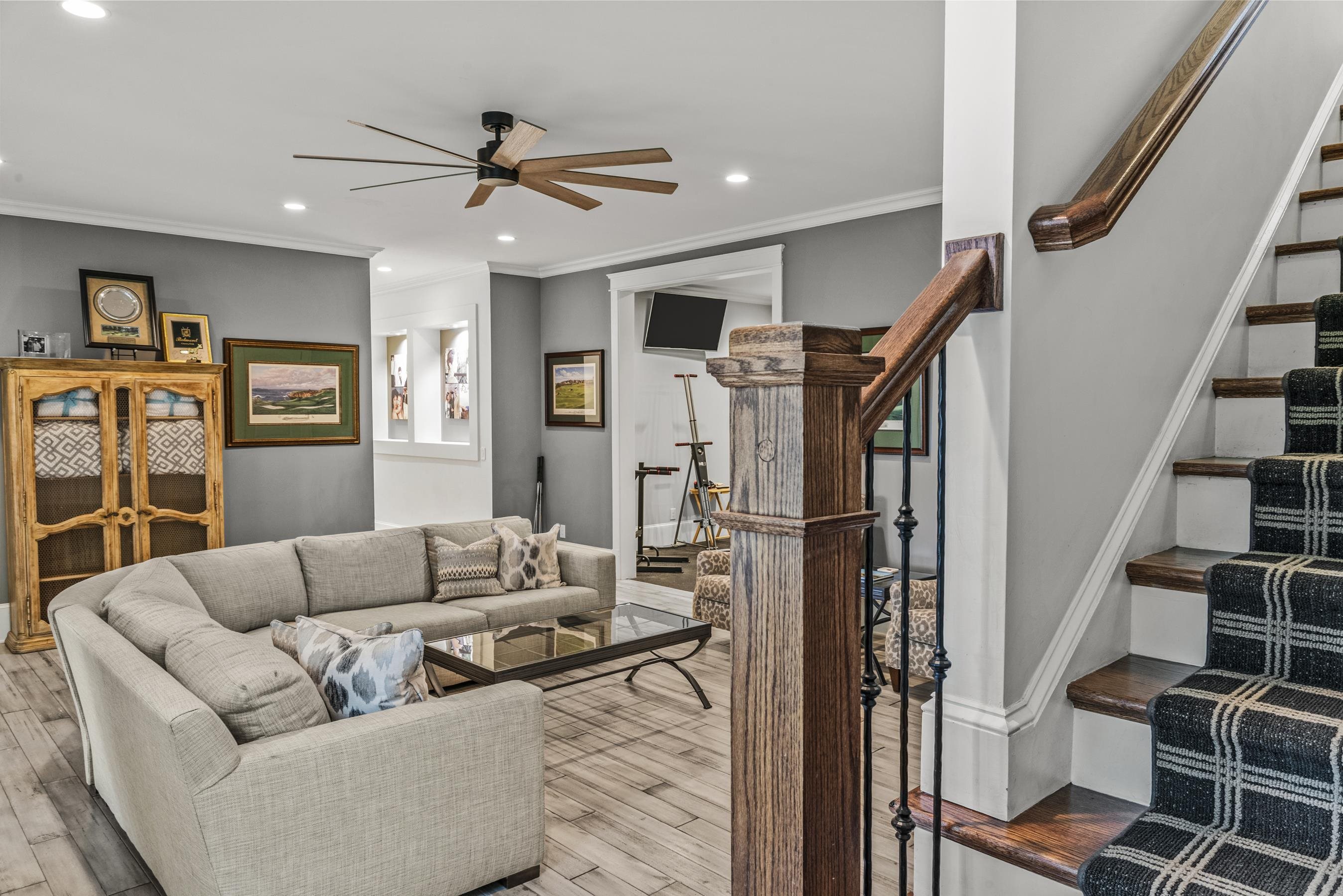 1021 REYNOLDS PARKWAY