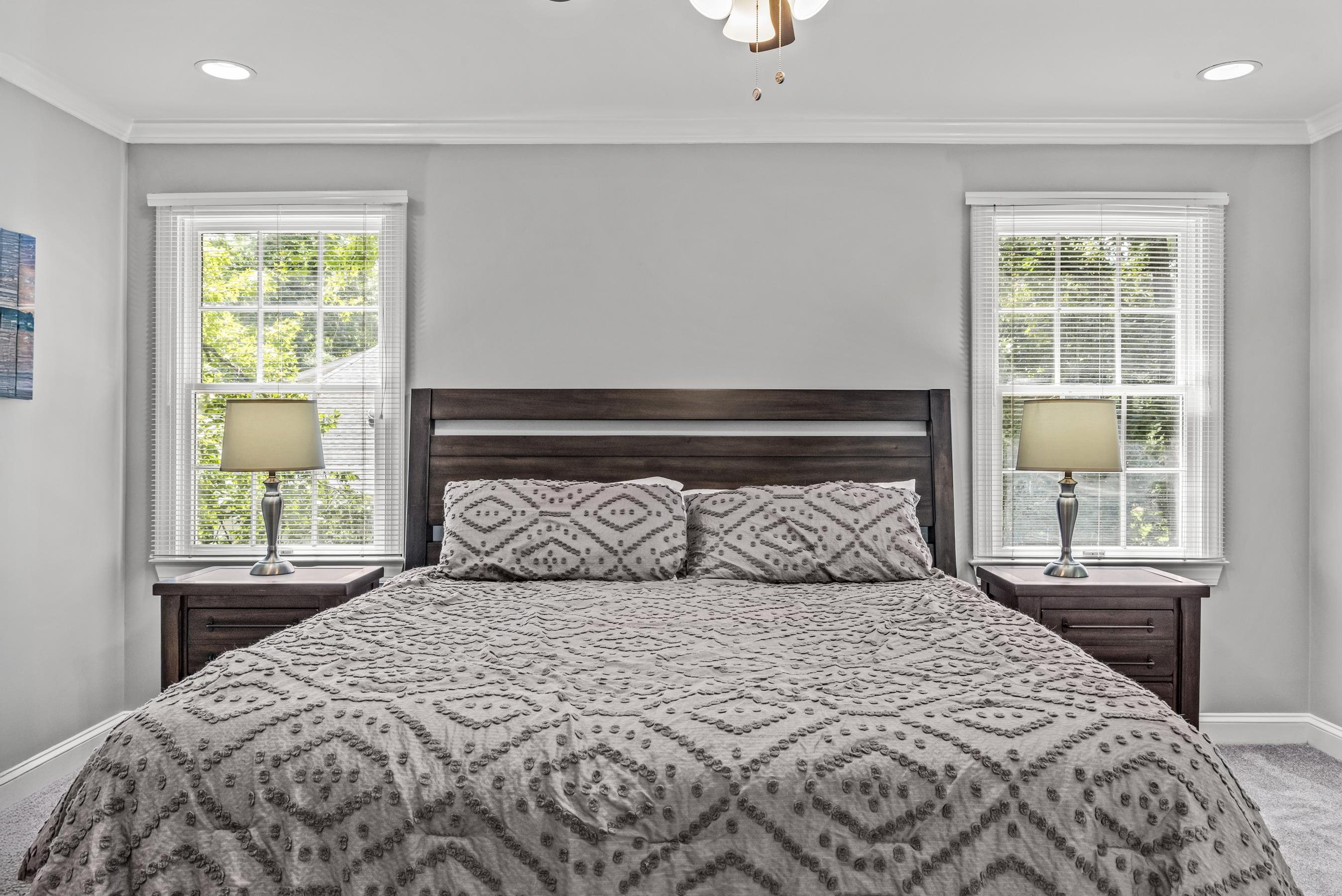 1220 MERCER TRAIL