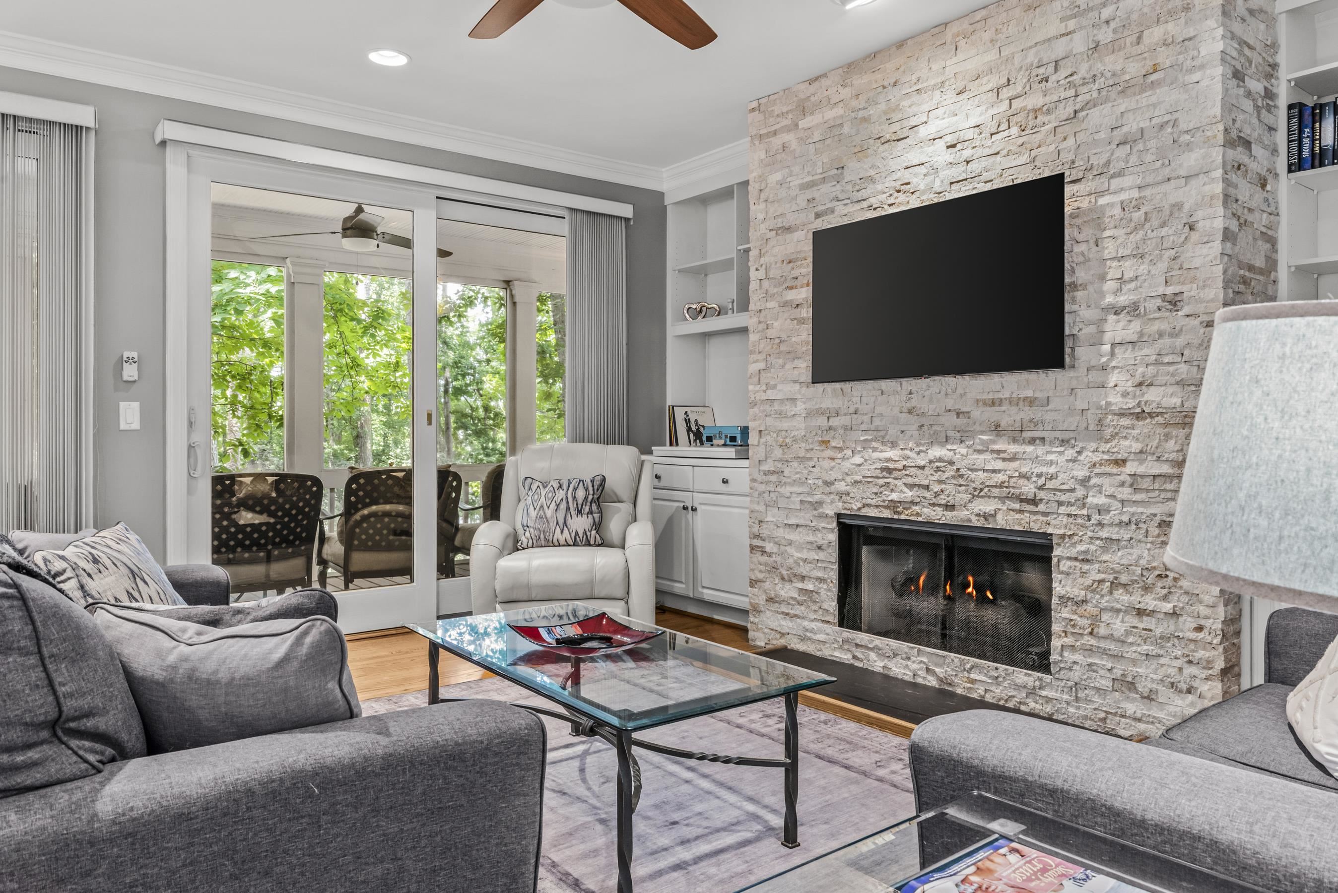 1220 MERCER TRAIL