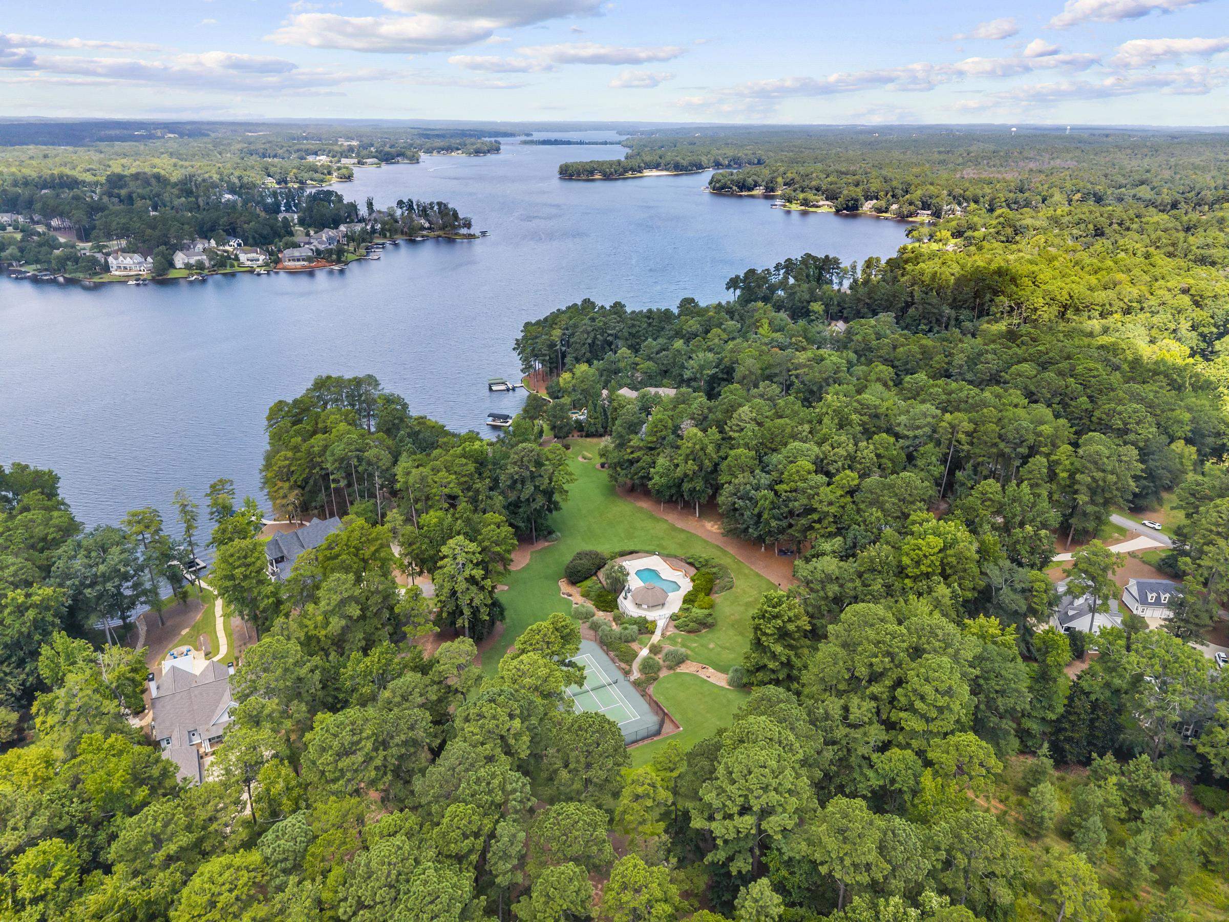 1220 MERCER TRAIL