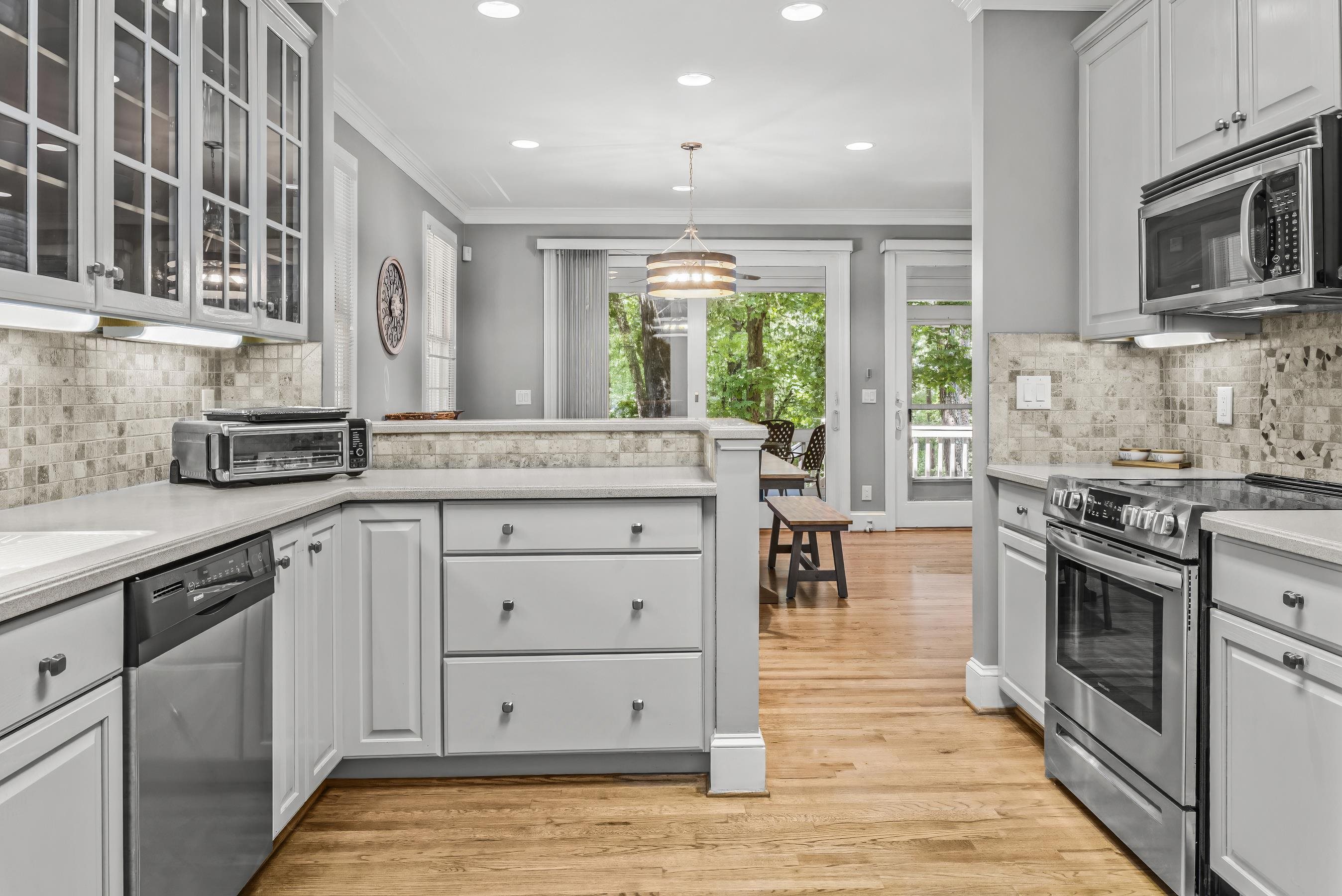 1220 MERCER TRAIL