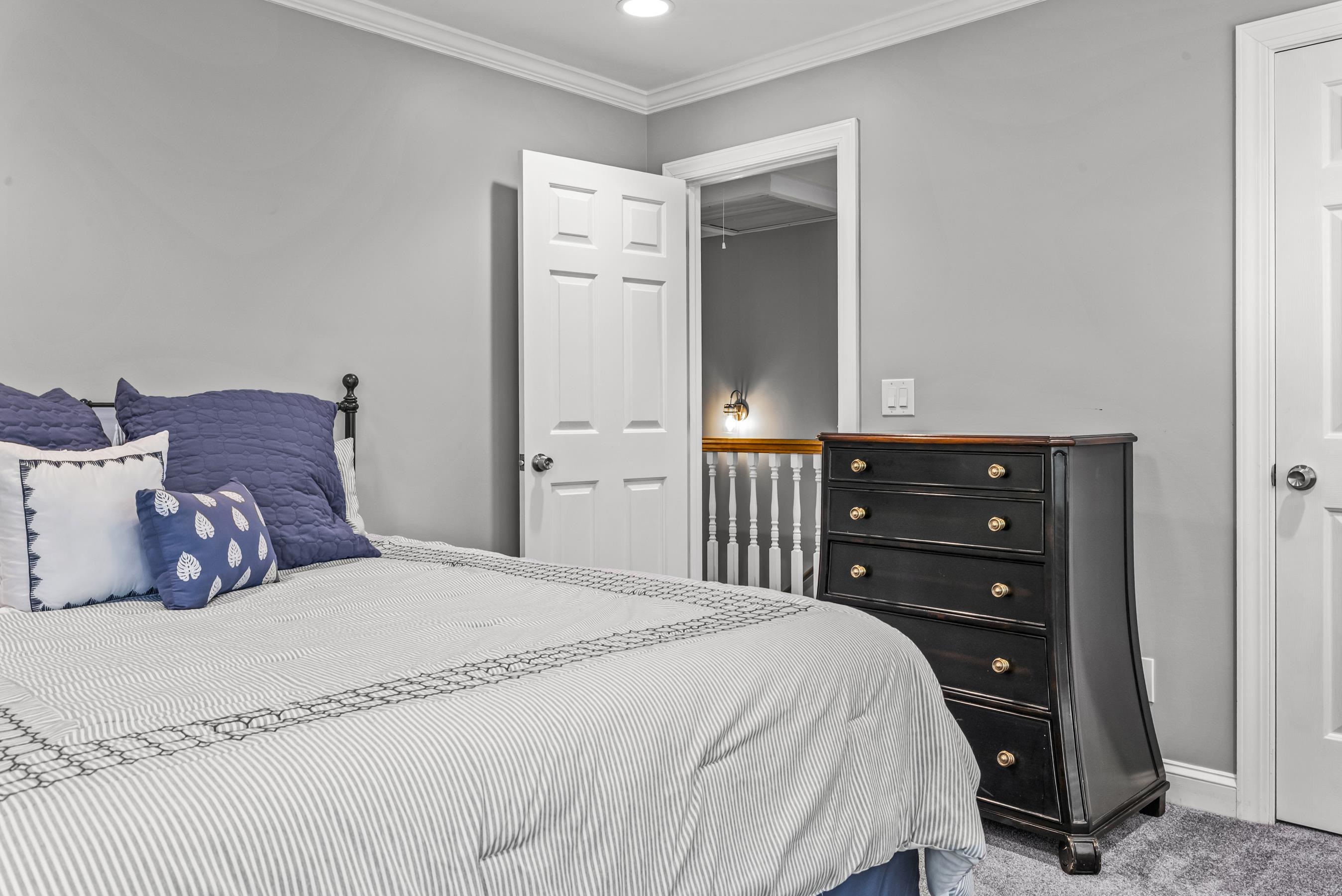 1220 MERCER TRAIL