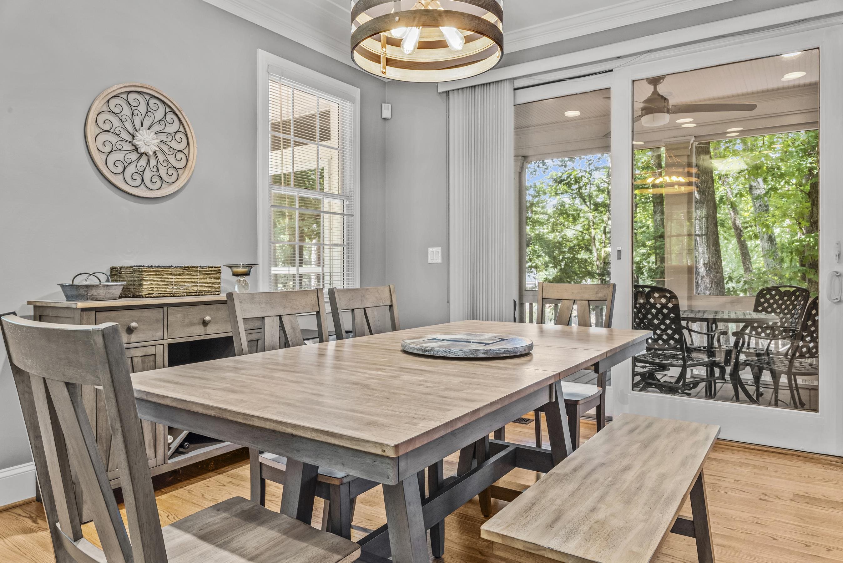 1220 MERCER TRAIL