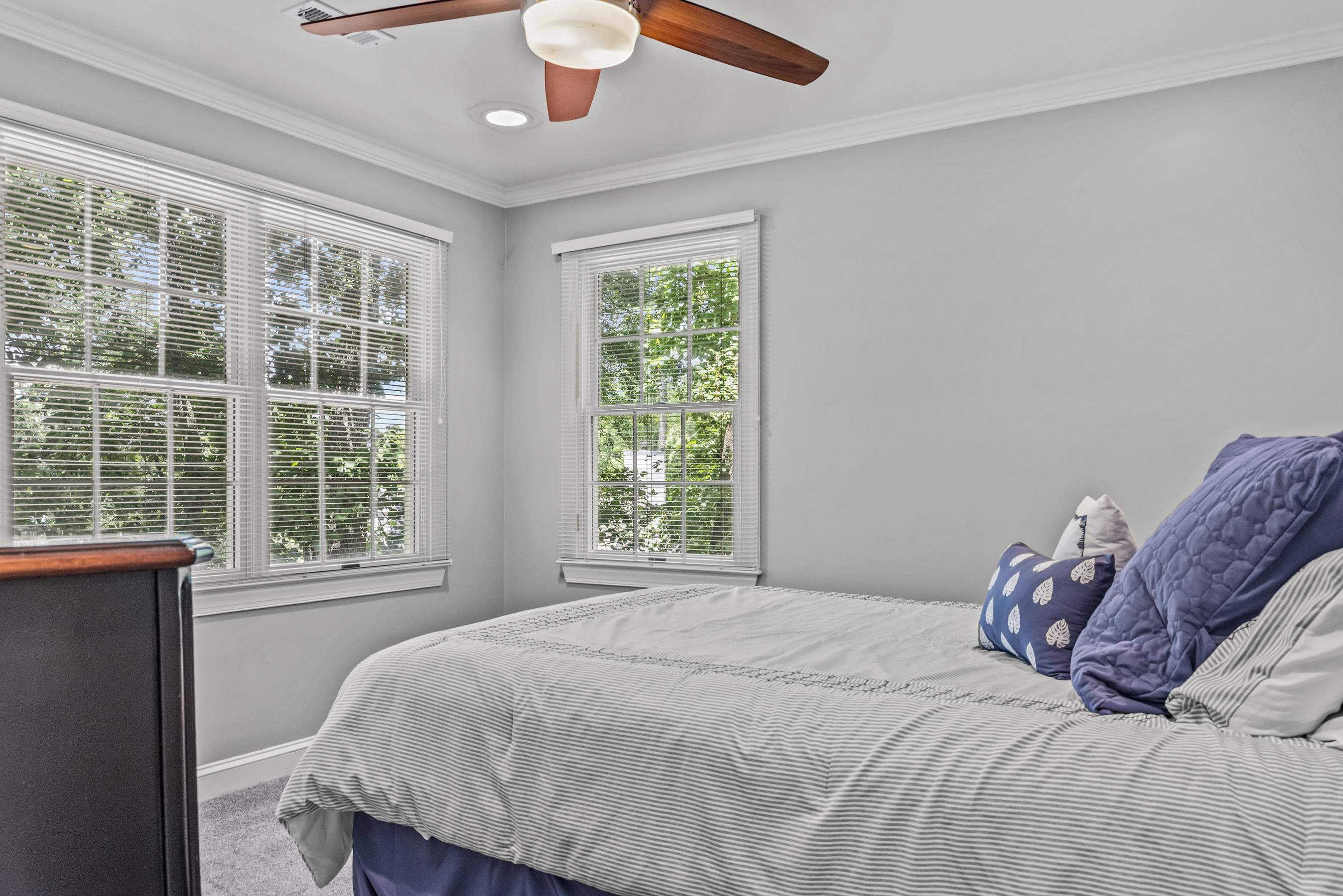 1220 MERCER TRAIL