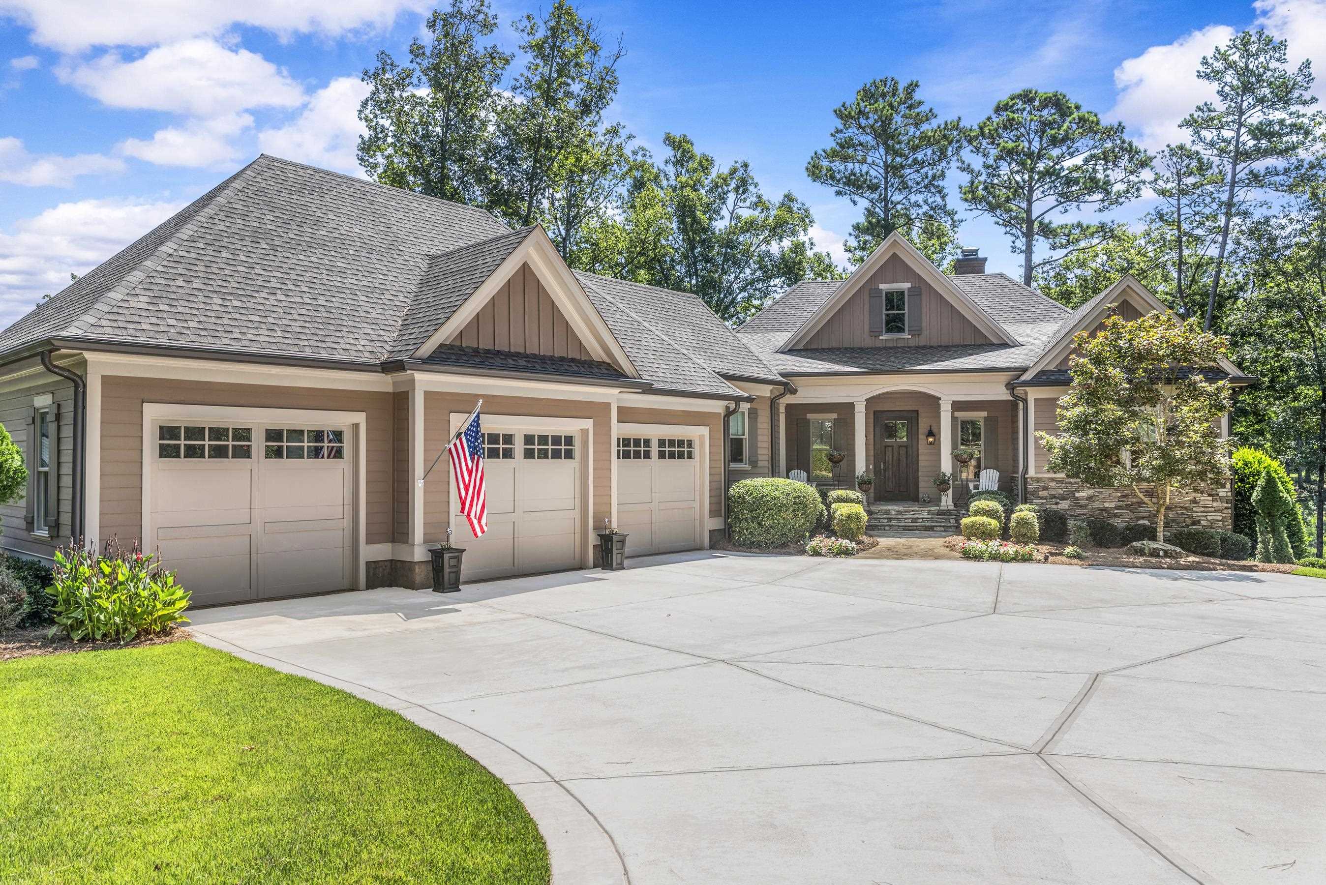 1081 ANGEL POND WEST