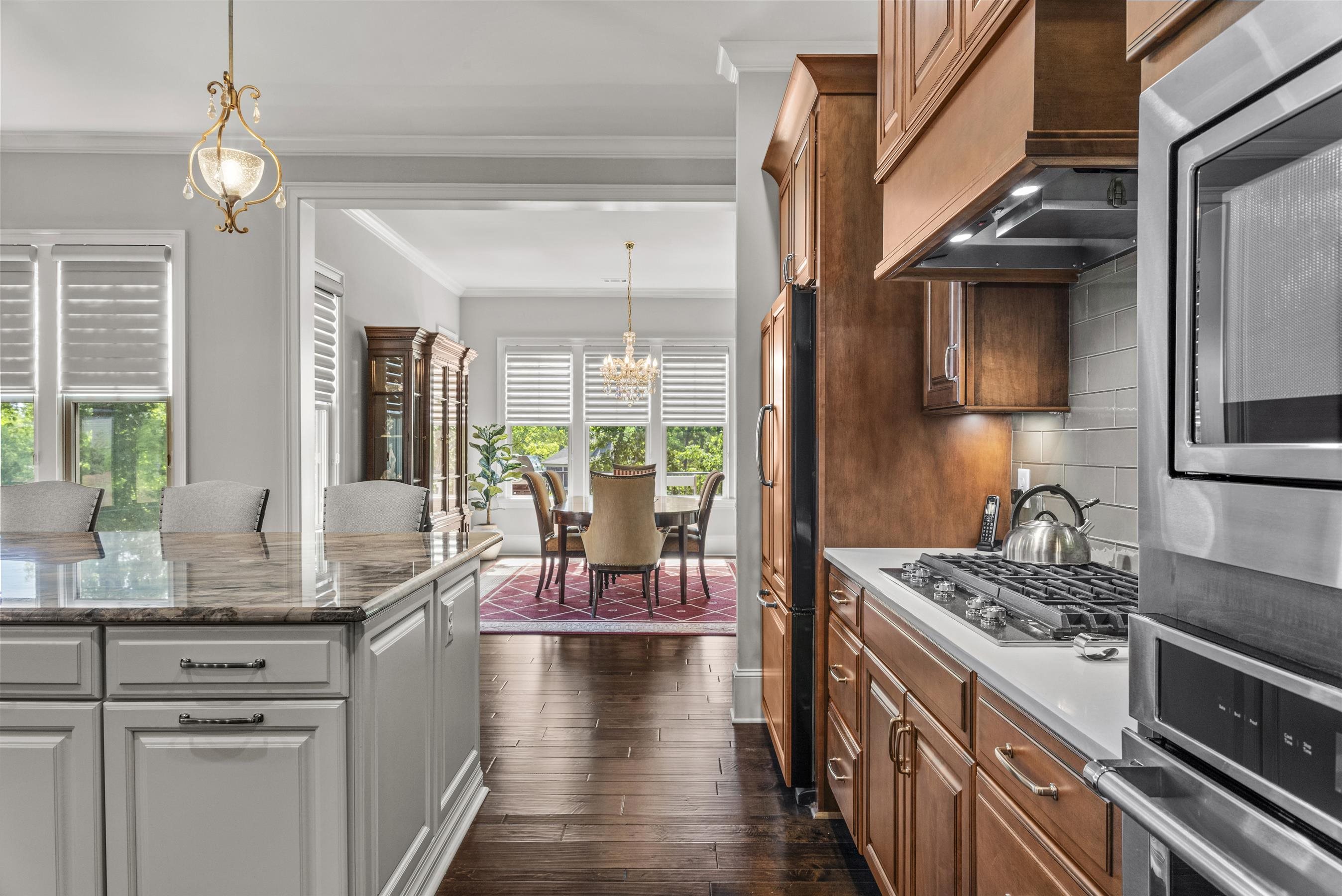 1081 ANGEL POND WEST