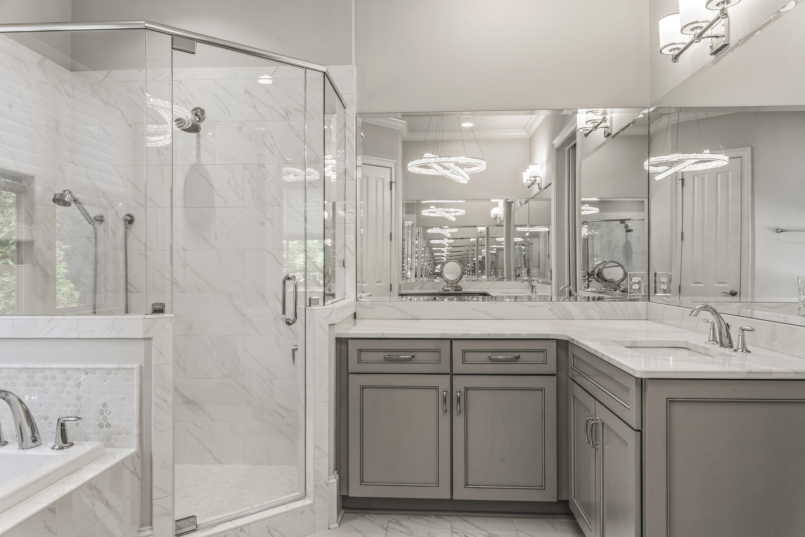 1081 ANGEL POND WEST